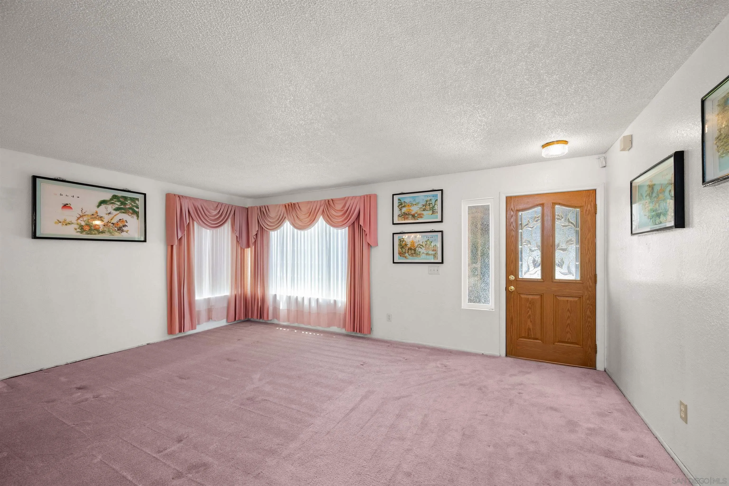 https://cdn.realtyfeed.com/cdn/127/260017632/94c7bd3dcc0f103f81b2c2aef21136c4.webp