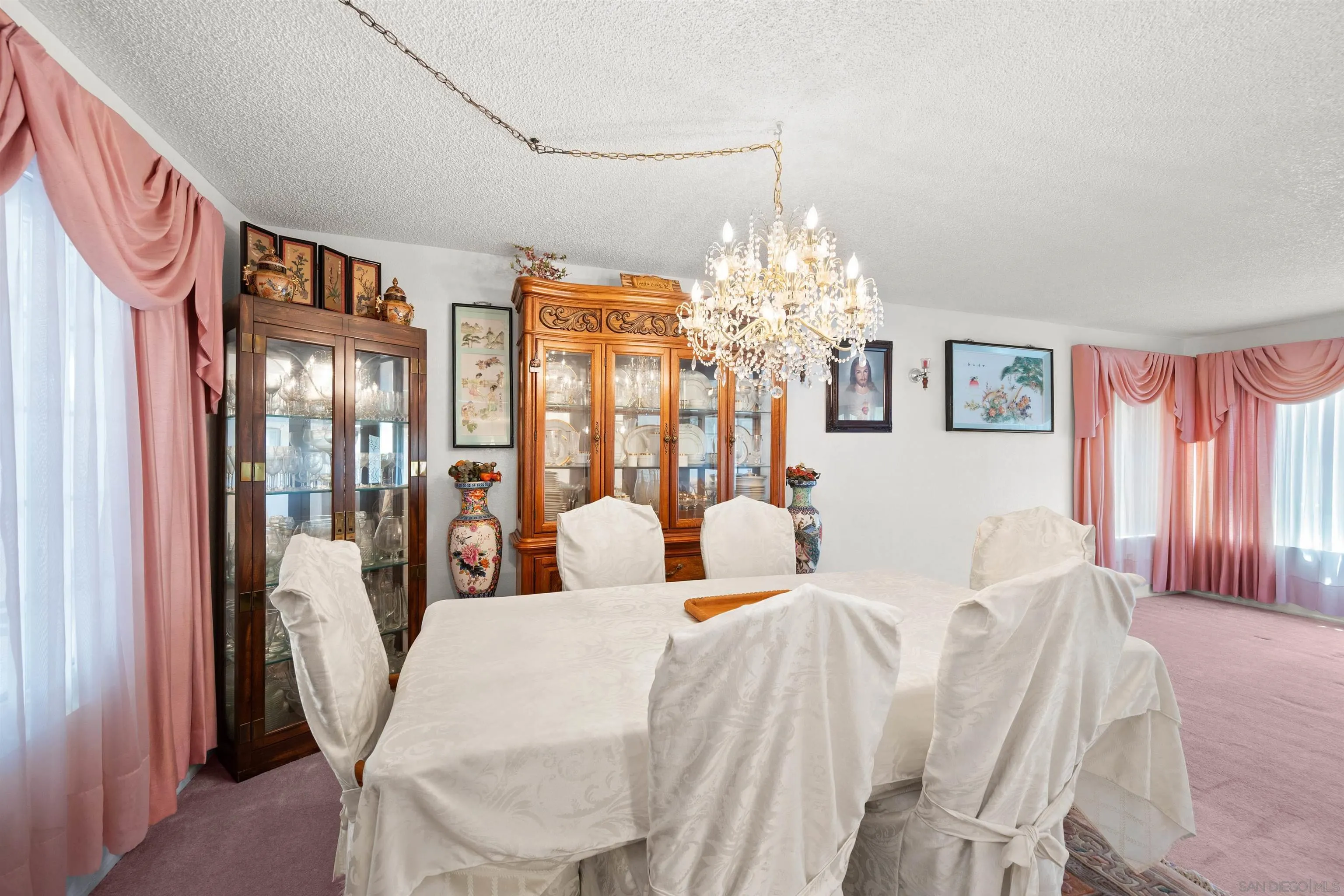 https://cdn.realtyfeed.com/cdn/127/260017632/fe7b0b1fd2bbc630fe487b9e1703b04e.webp