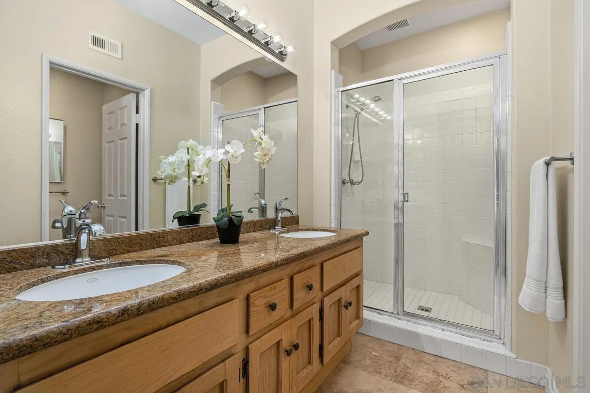 Photo #27: 260017634 Listing: Photo #27