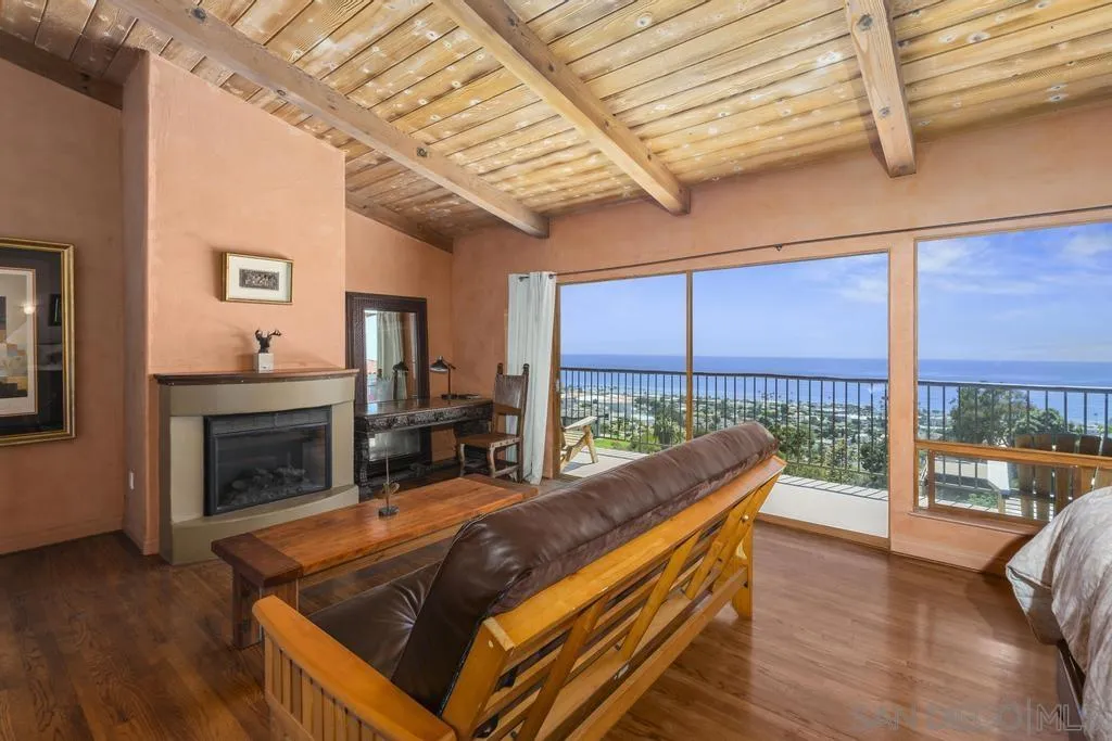 https://cdn.realtyfeed.com/cdn/127/260017636/ac40d87a2ada64afc495fba8900174c8.webp