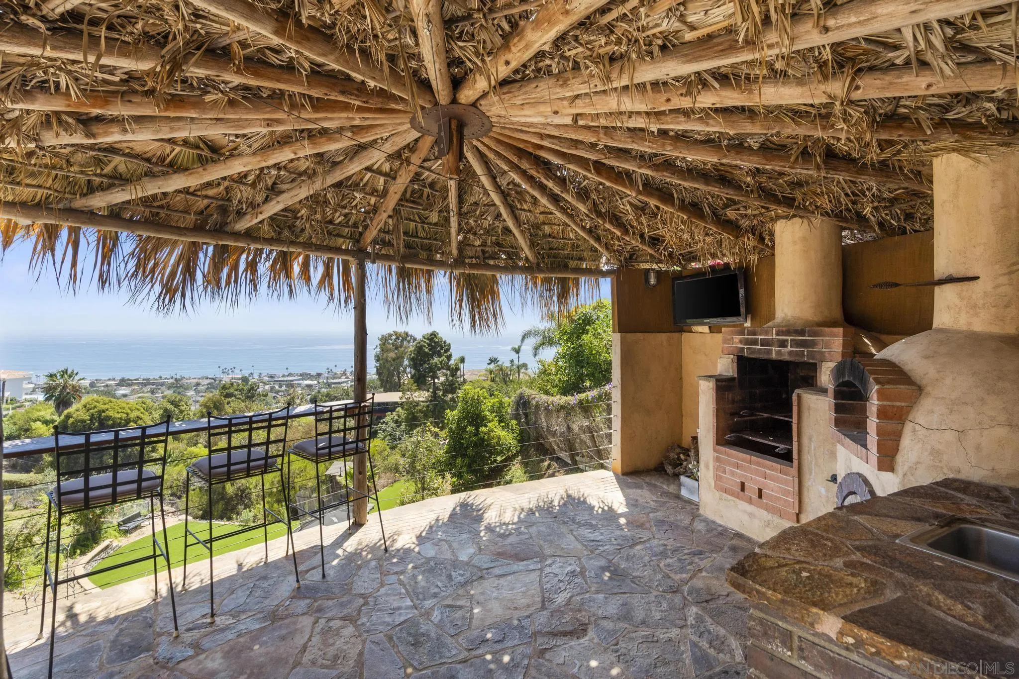 https://cdn.realtyfeed.com/cdn/127/260017636/bb22d978c032986007f31f7bba9bcdec.webp