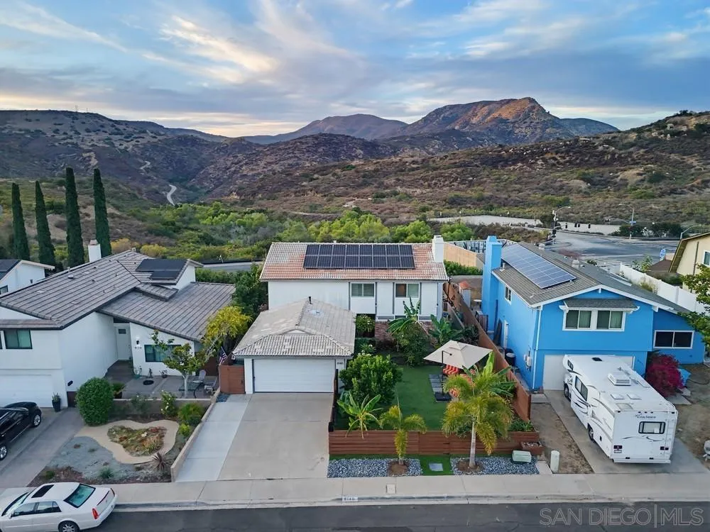 https://cdn.realtyfeed.com/cdn/127/260017637/752cd893564c0892f9fa0f1c9f9246aa.webp