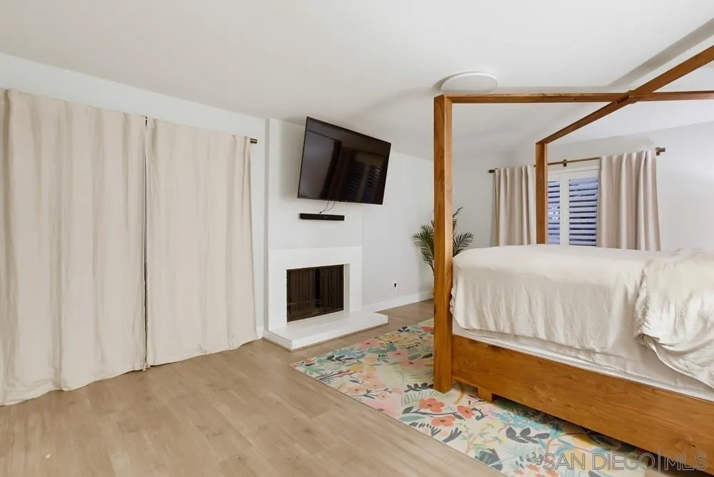 https://cdn.realtyfeed.com/cdn/127/260017637/b66dc42926e188c764bed907b36cef13.webp