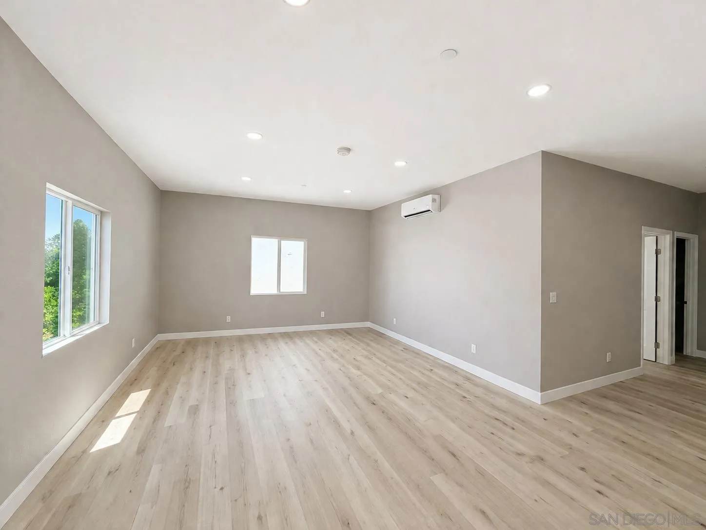 5372 Nutmeg St, San Diego, CA 92105 - Photo 5 of 7, San Diego, CA