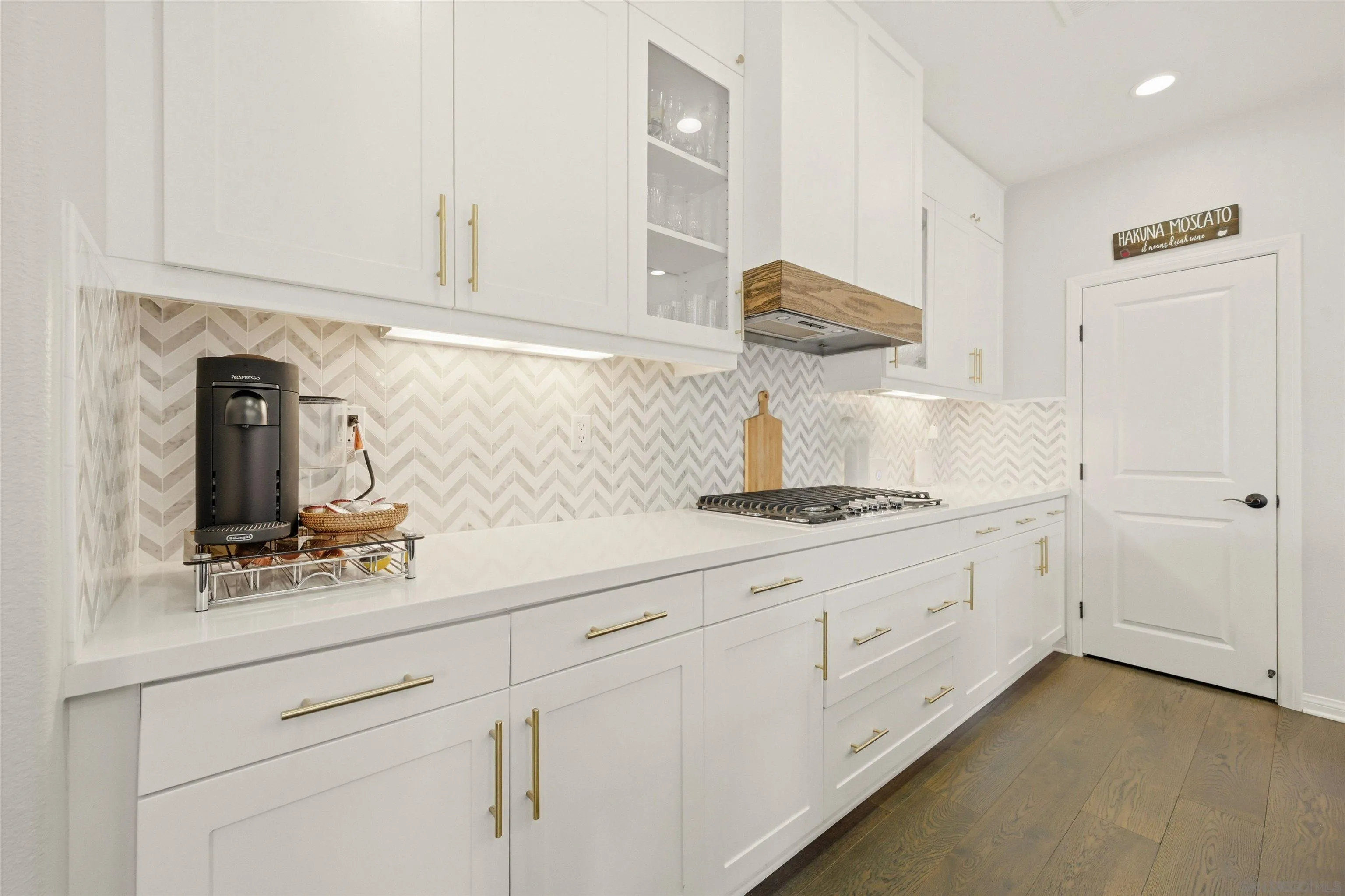 https://cdn.realtyfeed.com/cdn/127/260017653/36e39d193052d64f9d6e327c0bd19eaf.webp