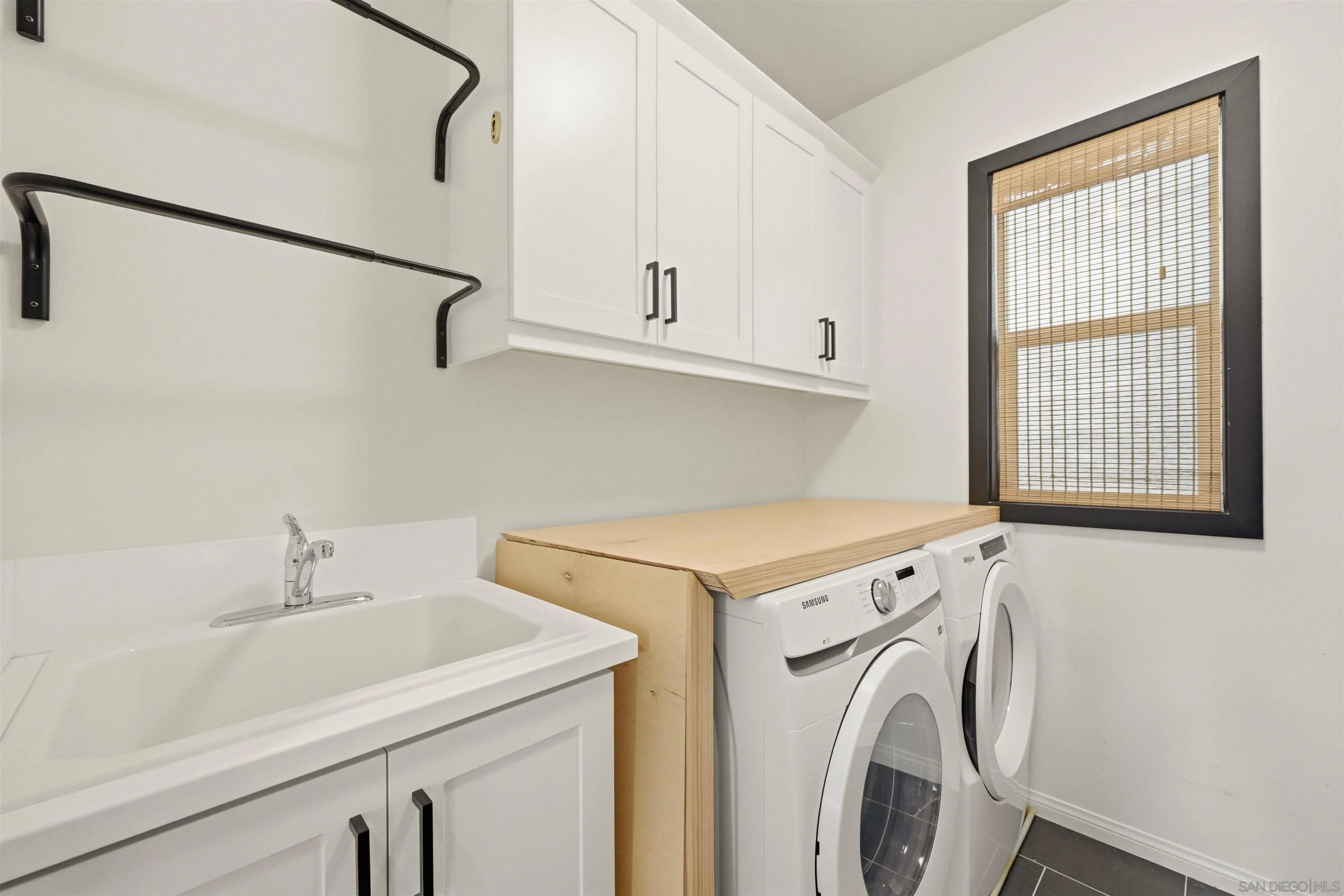 https://cdn.realtyfeed.com/cdn/127/260017653/3faf831220335213a55741540006a0f9.webp