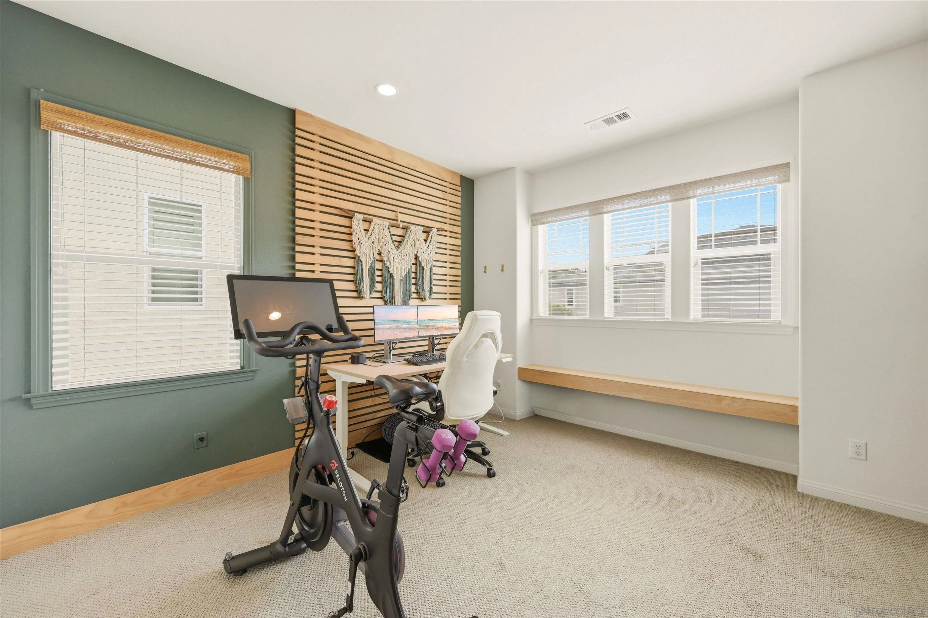 https://cdn.realtyfeed.com/cdn/127/260017653/44b57e5d3d9711b980df6b5ea82d5d14.webp