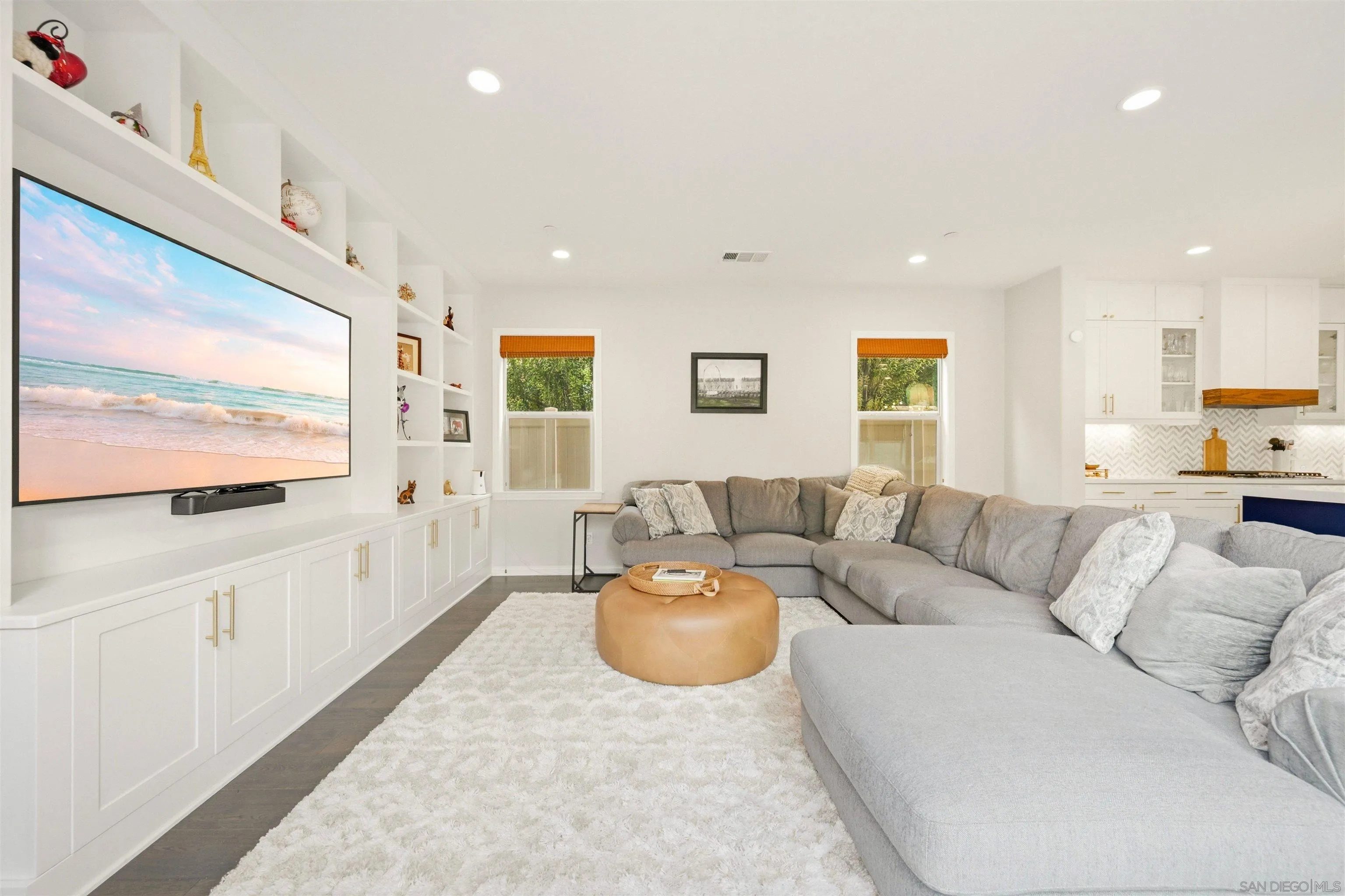 https://cdn.realtyfeed.com/cdn/127/260017653/6bcde0409c7a38c00e3aa9023f098f03.webp