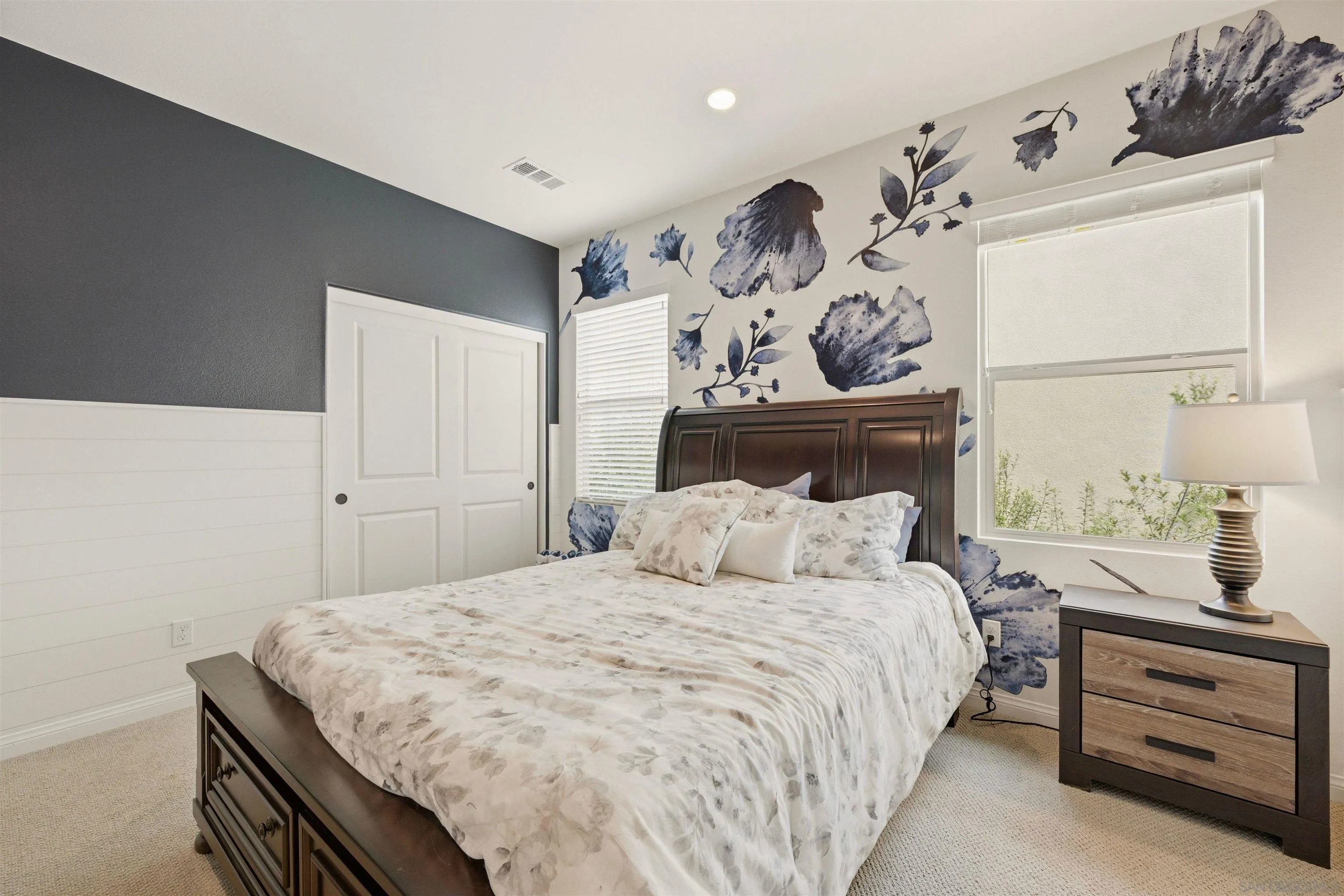 https://cdn.realtyfeed.com/cdn/127/260017653/b4e0a31a710f90f8d886d833b3b1779f.webp