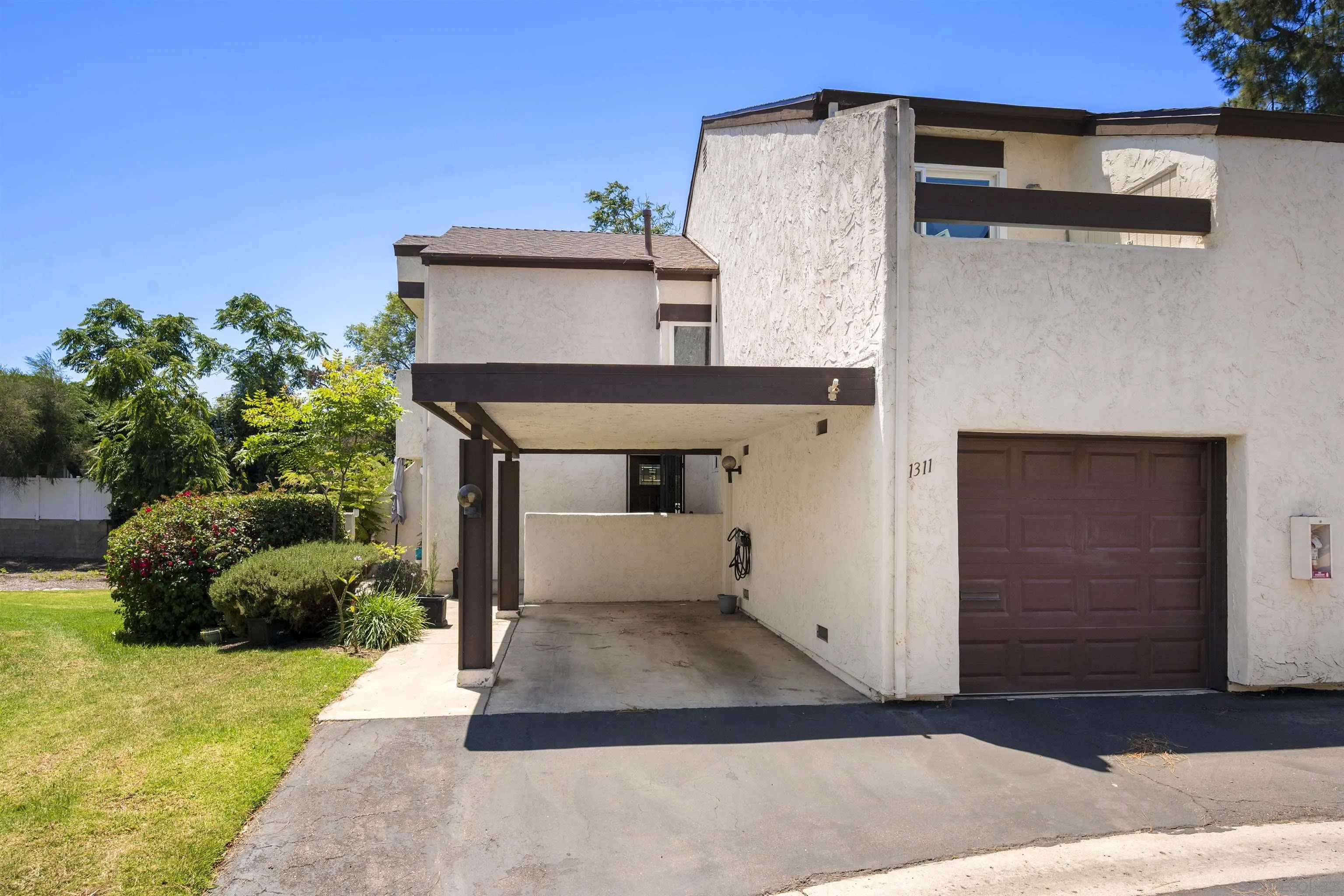 https://cdn.realtyfeed.com/cdn/127/260017658/073ff6cfa0e8d6cd91e4718bc3ac6430.webp