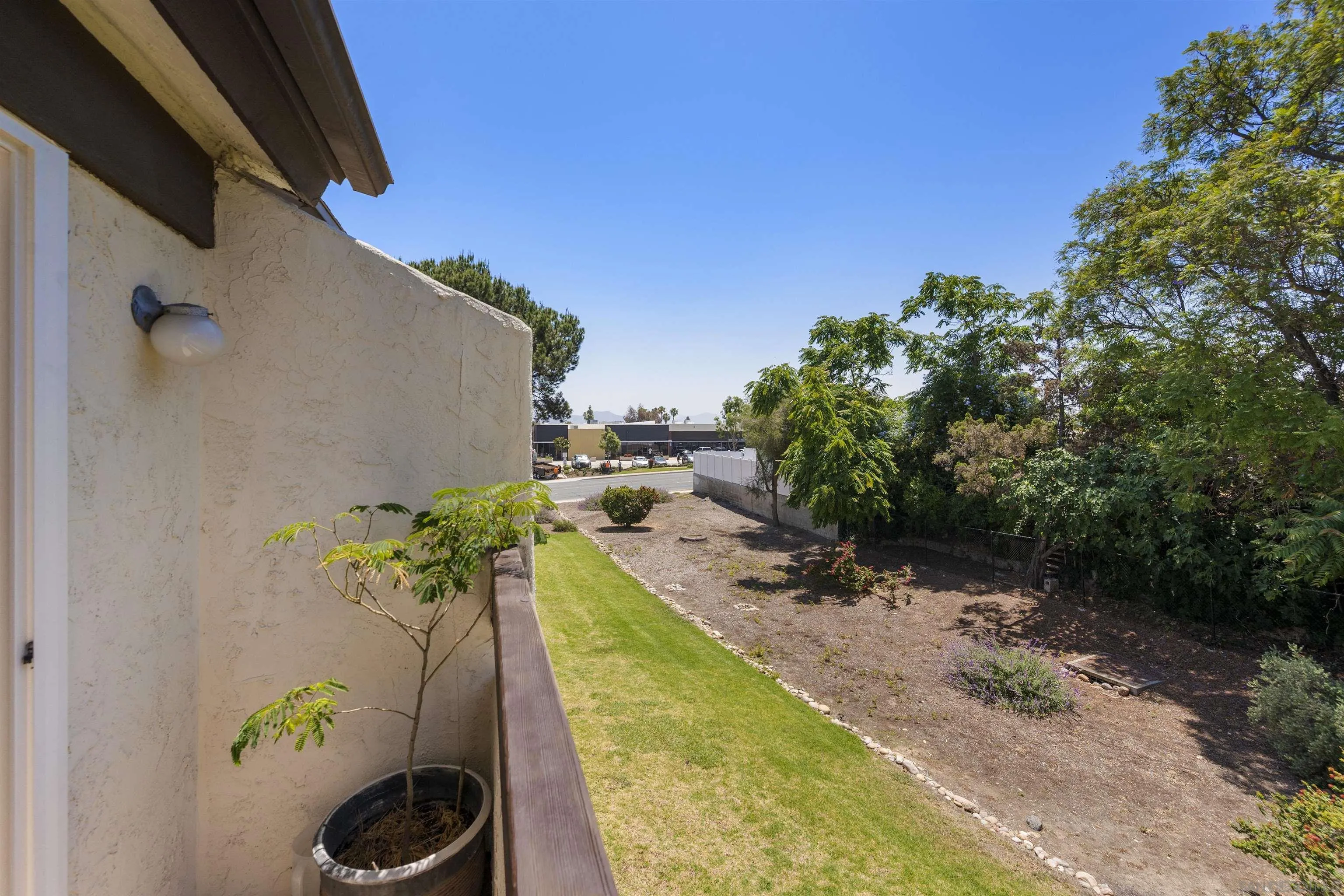 https://cdn.realtyfeed.com/cdn/127/260017658/187218d2d69da0d647b62e92e93e011c.webp