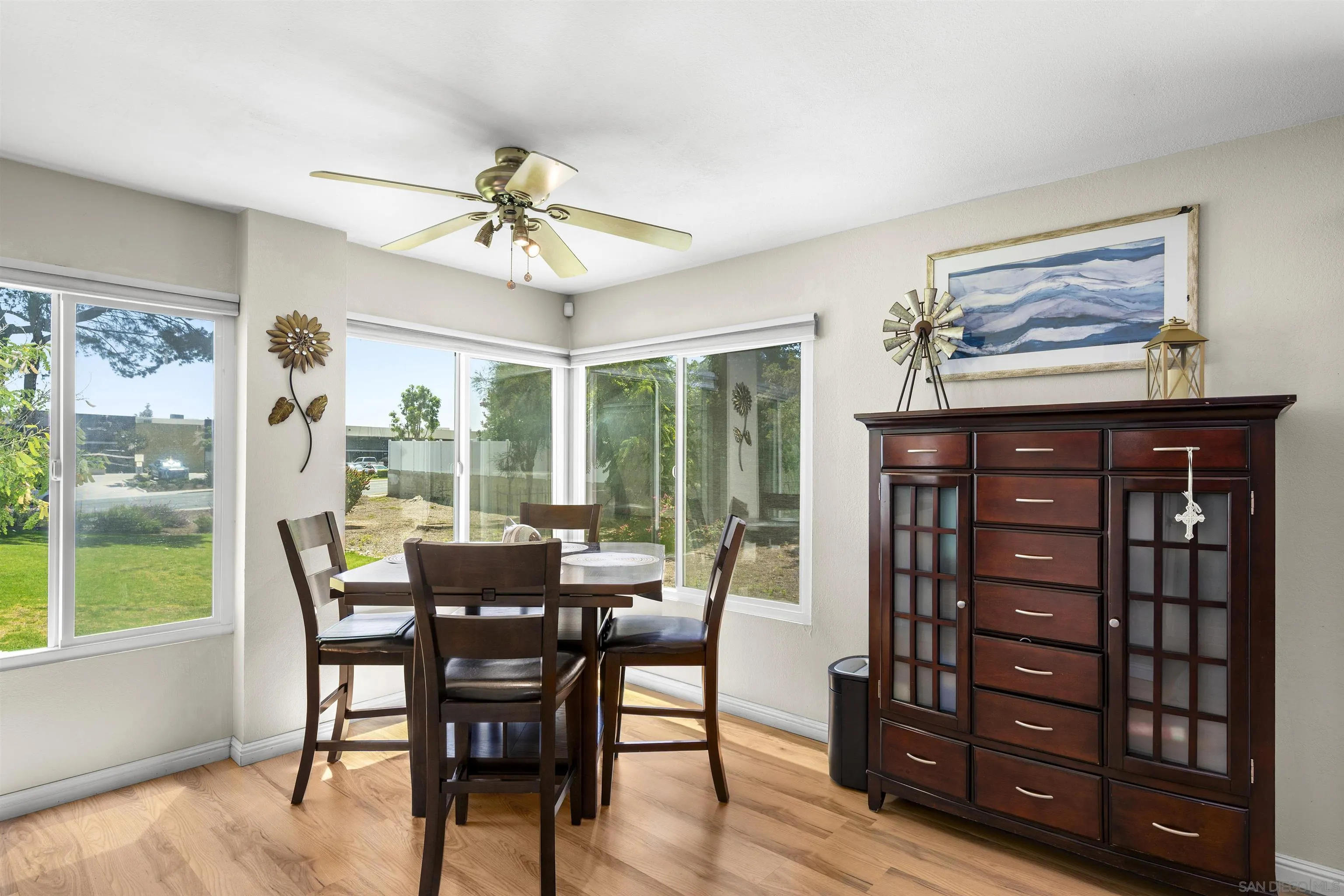https://cdn.realtyfeed.com/cdn/127/260017658/33af8cc85d4e934ad5f890fd42eae756.webp