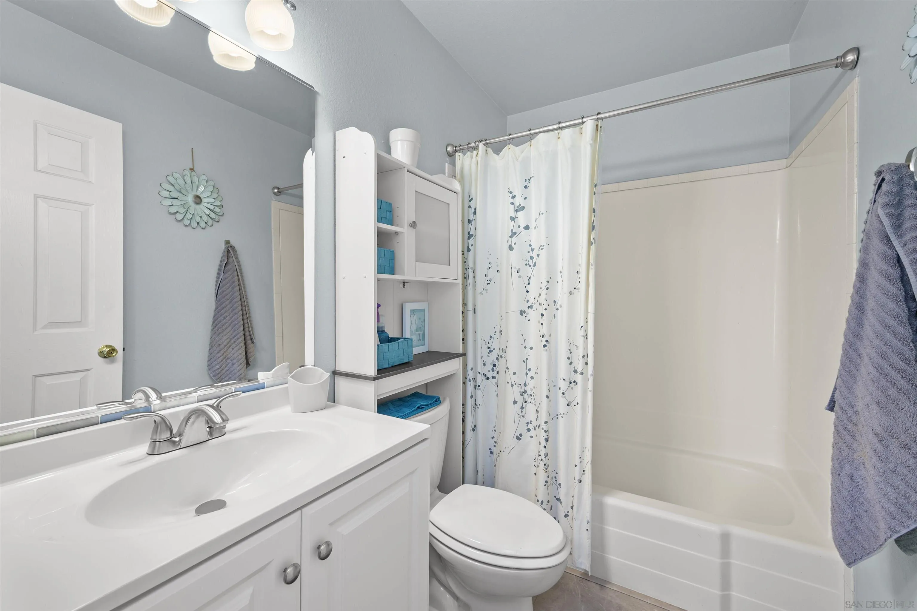 https://cdn.realtyfeed.com/cdn/127/260017658/9471fa16b821b88f4c2aa16590824fc5.webp
