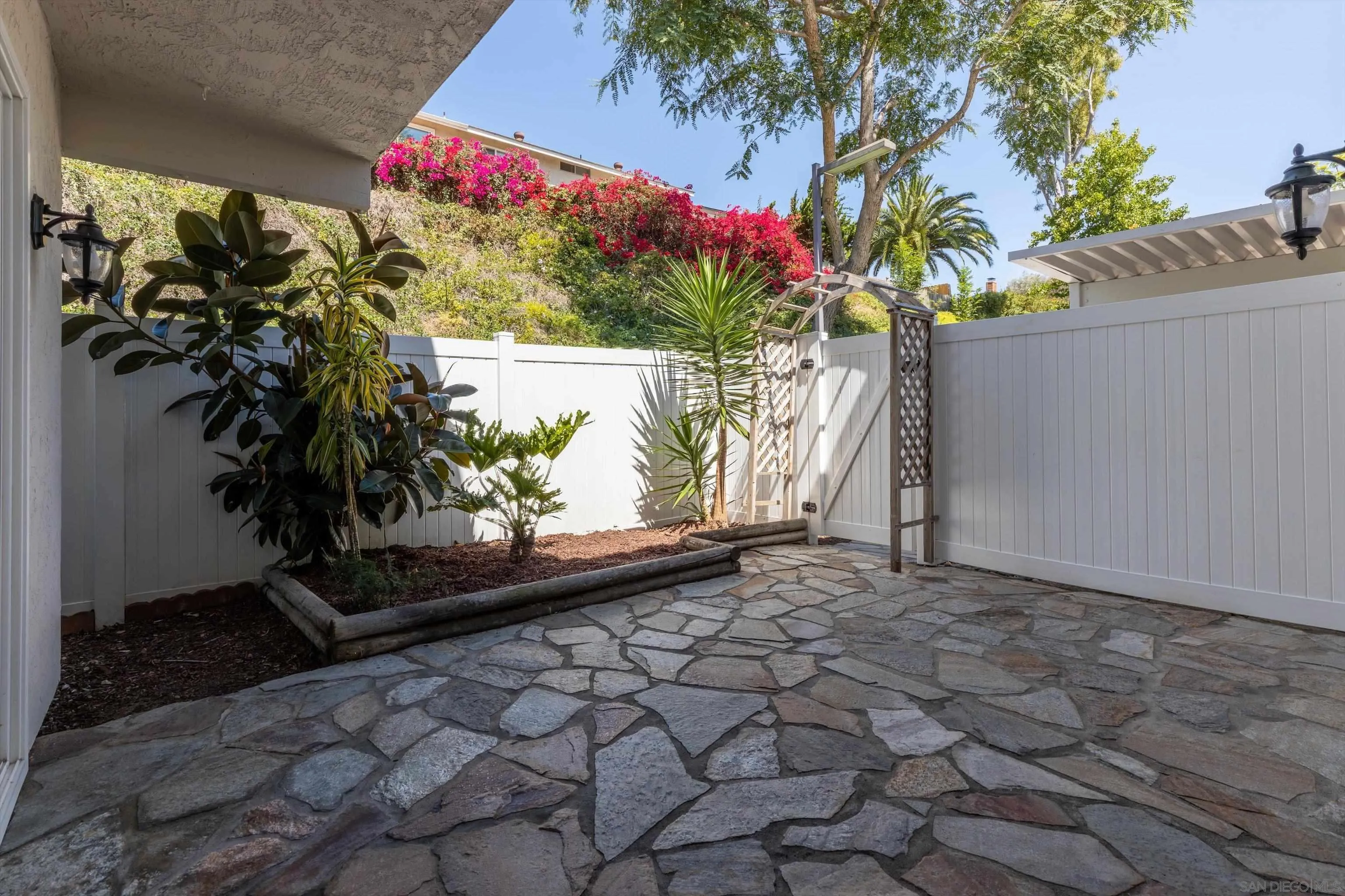 Photo #27: 260017670 Listing: Photo #27