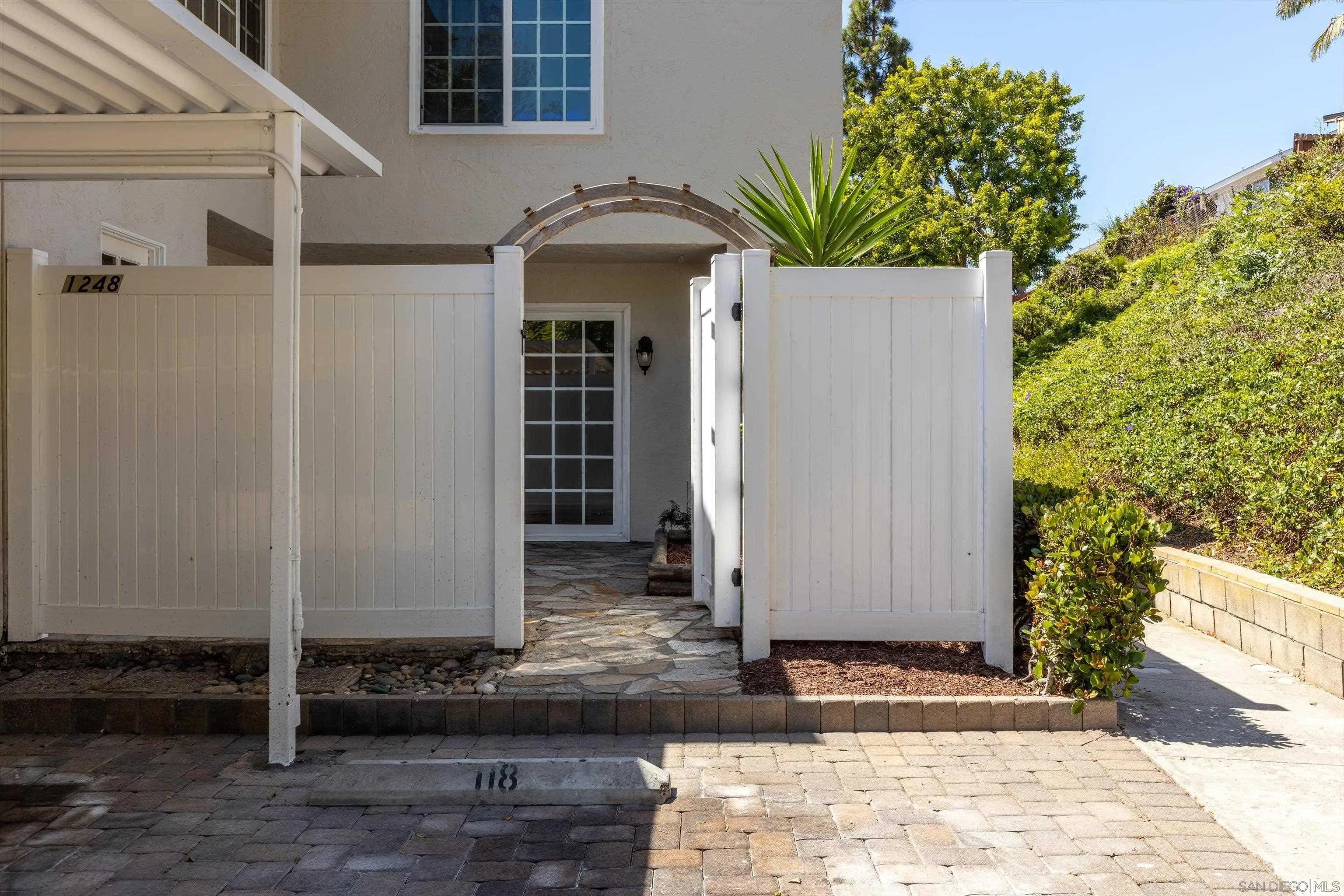 Photo #32: 260017670 Listing: Photo #32
