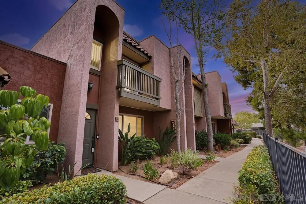 Photo #1: 260017671 Listing: Photo #1
