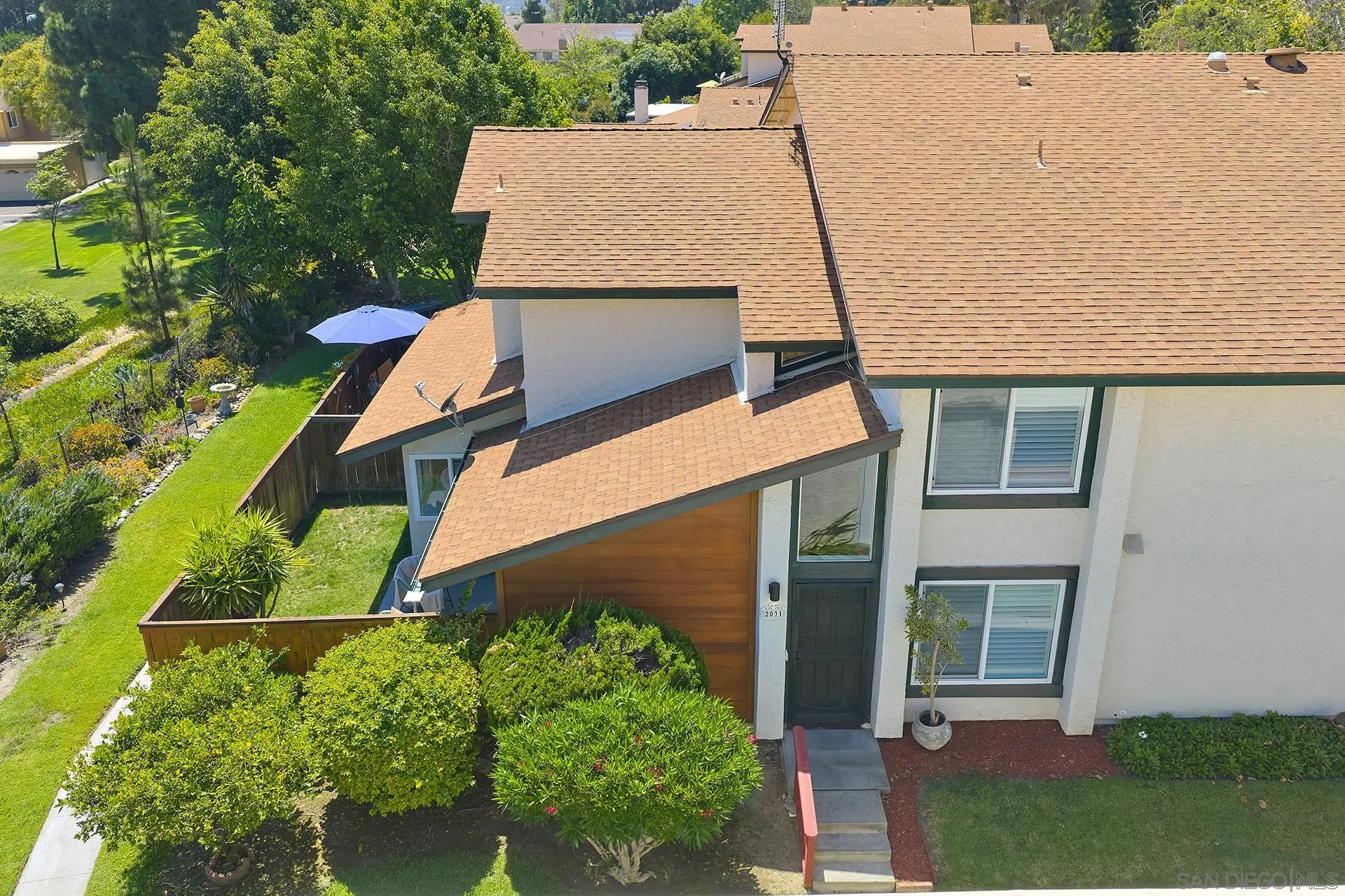 https://cdn.realtyfeed.com/cdn/127/260017675/1e3797558c7a8ca2e9eacd0a4c7c8031.webp