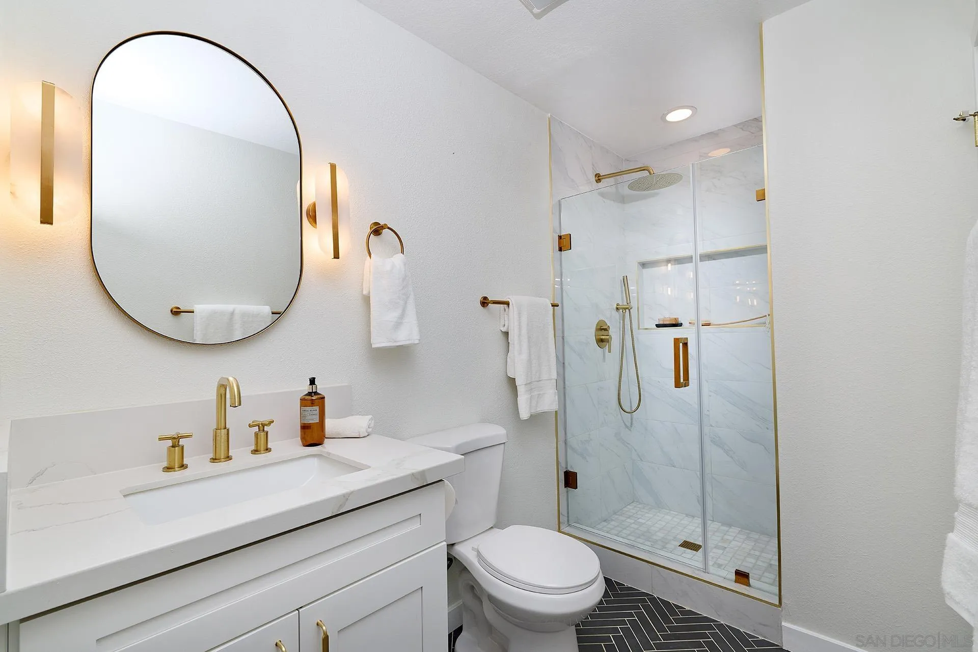 https://cdn.realtyfeed.com/cdn/127/260017675/3b545466242134f96d1d6c8d81c2cb4a.webp