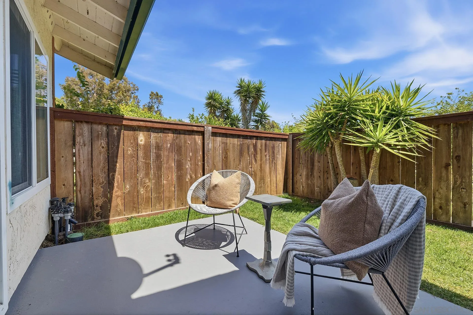 https://cdn.realtyfeed.com/cdn/127/260017675/d880830f8e7f737858456897190bd10f.webp
