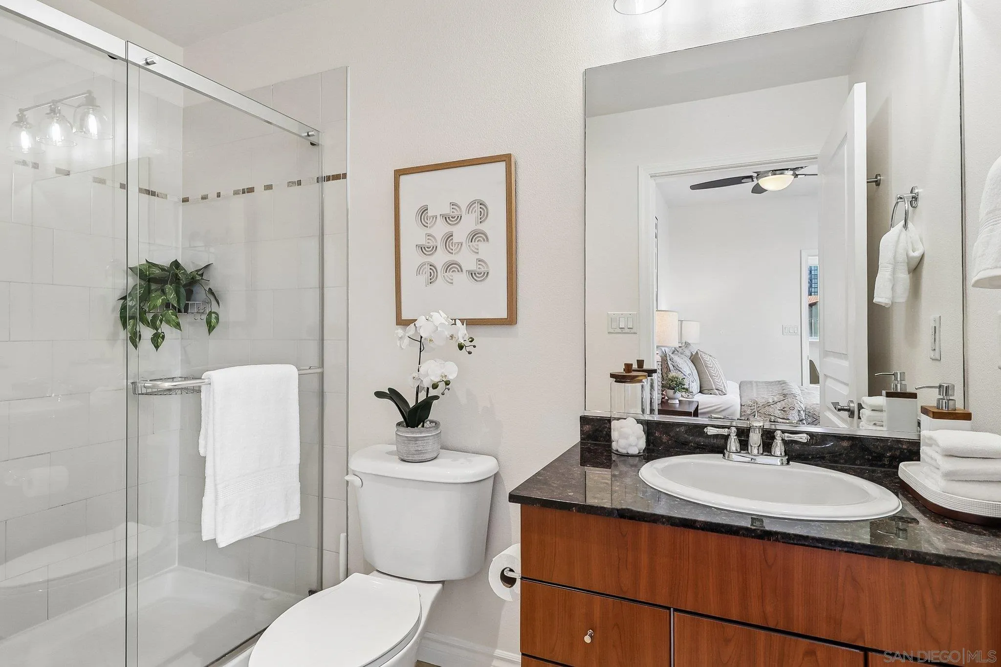 https://cdn.realtyfeed.com/cdn/127/260017685/1decea4bbf70b691470b79cfadceea92.webp