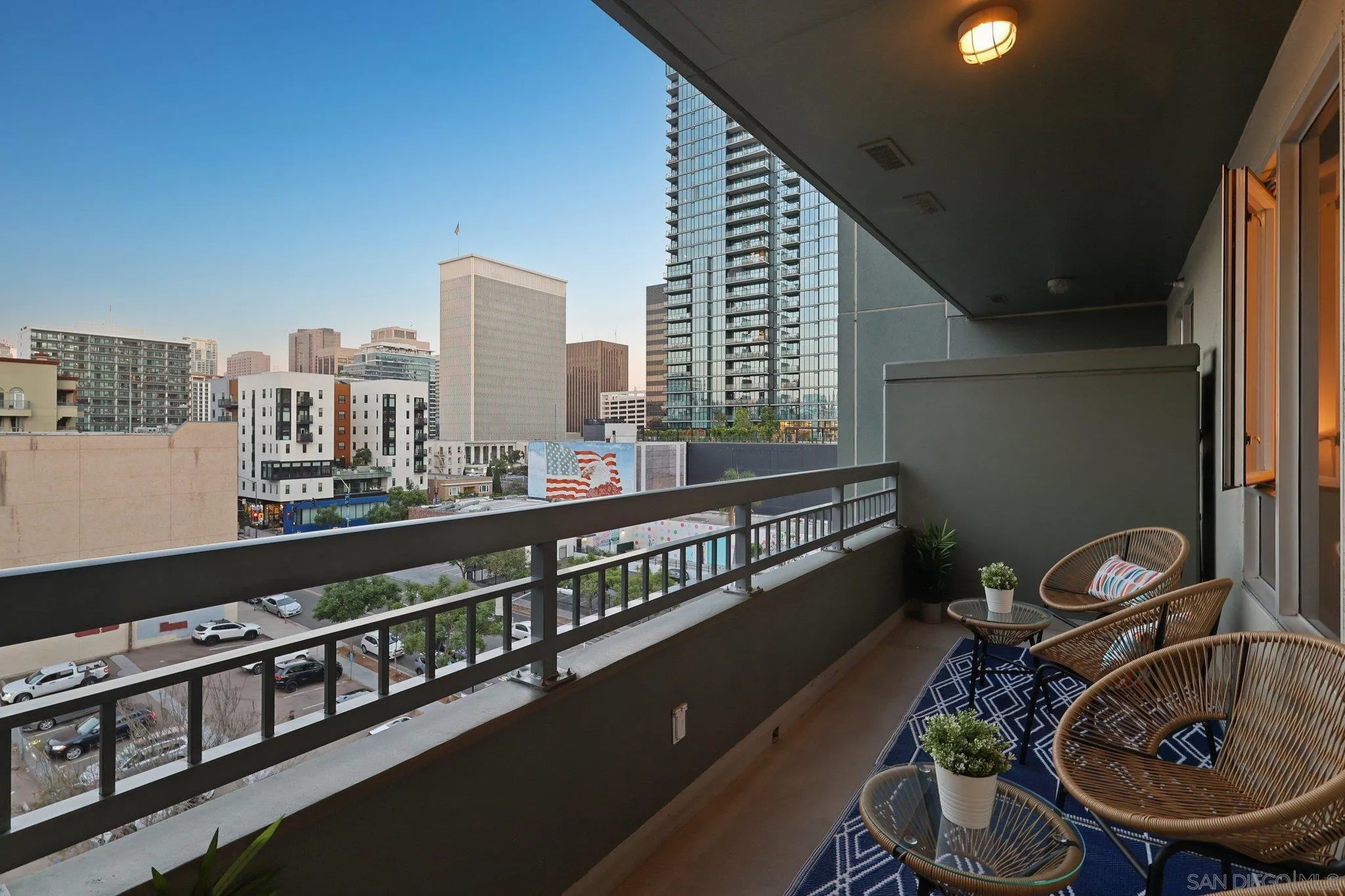 https://cdn.realtyfeed.com/cdn/127/260017685/48b8f75dae5a86beda4ffa48703858bc.webp