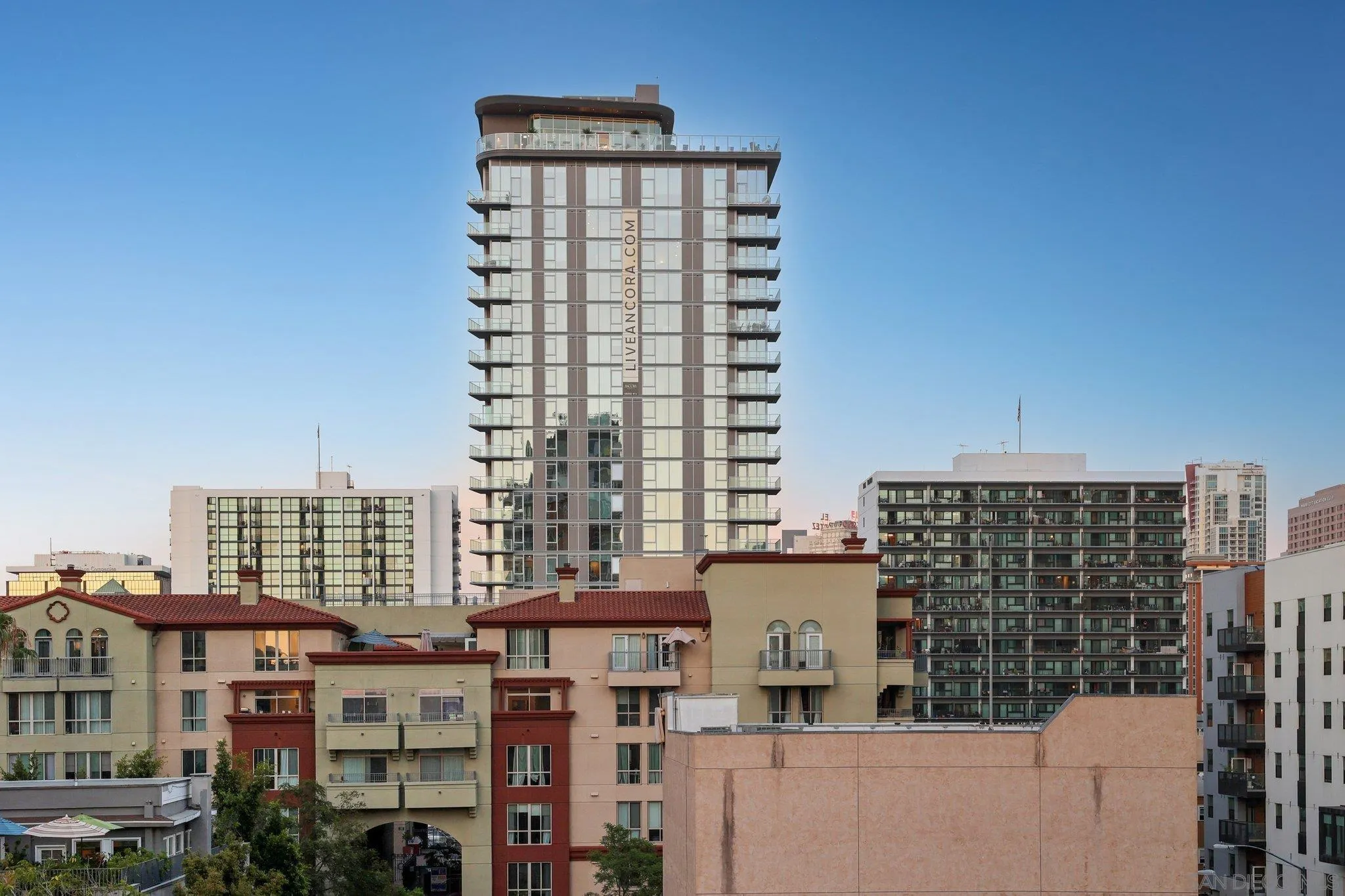 https://cdn.realtyfeed.com/cdn/127/260017685/7692ad1bb242ebf10a3d2a3250ce153d.webp