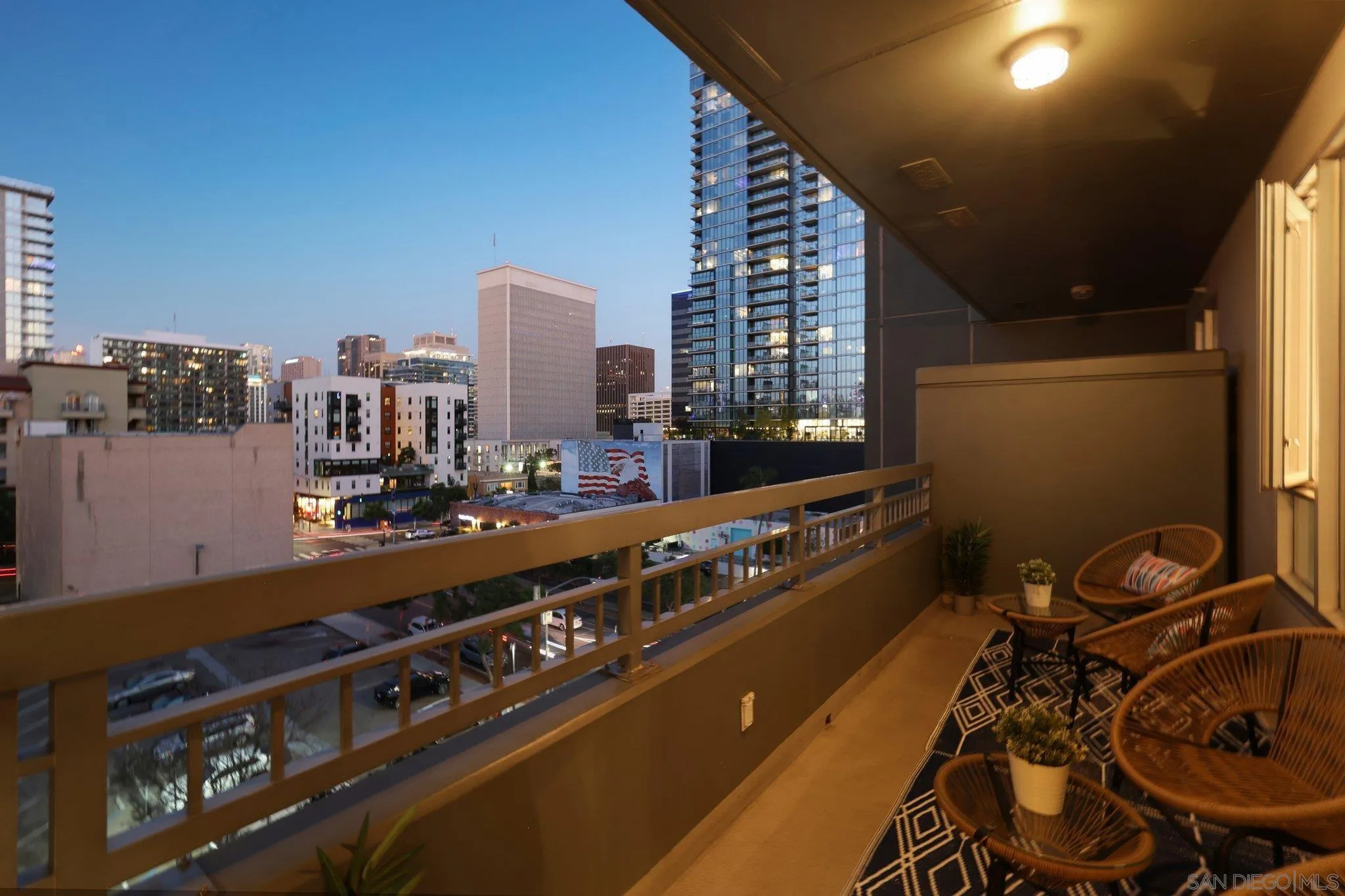 https://cdn.realtyfeed.com/cdn/127/260017685/8eaeaba854d463ebc7339fe9ce24c5a3.webp