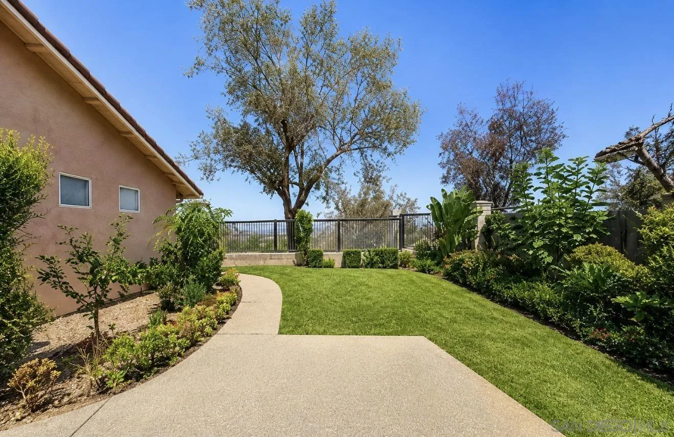 https://cdn.realtyfeed.com/cdn/127/260017688/925d86142544d7ae2f290e07c1da17fa.webp