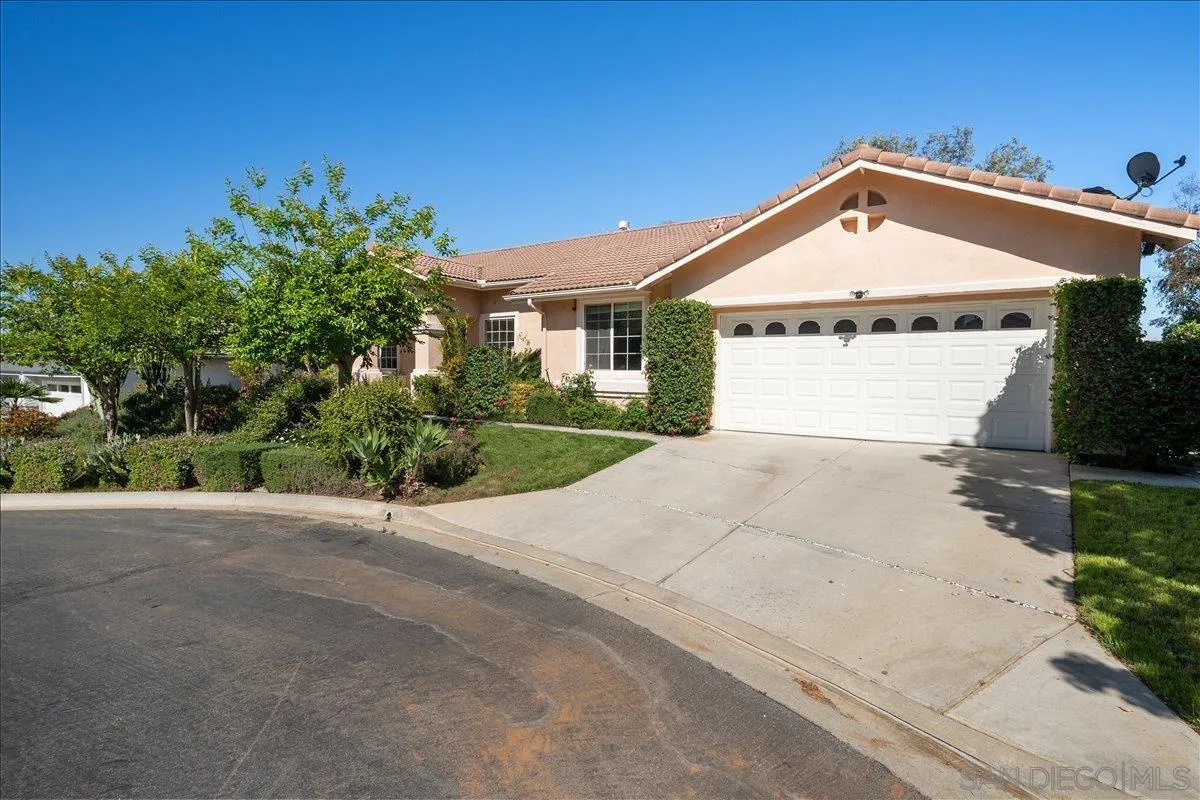 https://cdn.realtyfeed.com/cdn/127/260017688/bcf683aa7ed654e88a6bd2e9ccbfdbef.webp