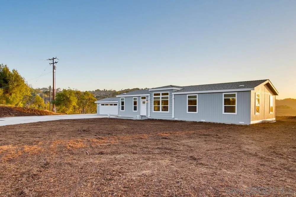 https://cdn.realtyfeed.com/cdn/127/260017691/1371022a190eb90feb1c7fd253bd43b7.webp