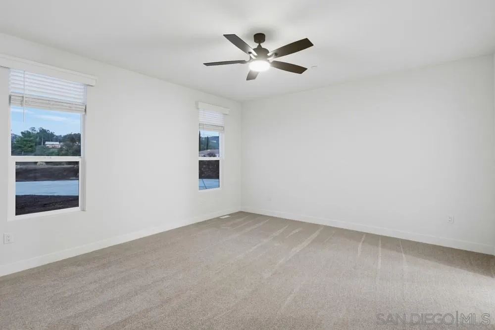 https://cdn.realtyfeed.com/cdn/127/260017691/e24f476b5d6500cb632e9b7e21a1c339.webp