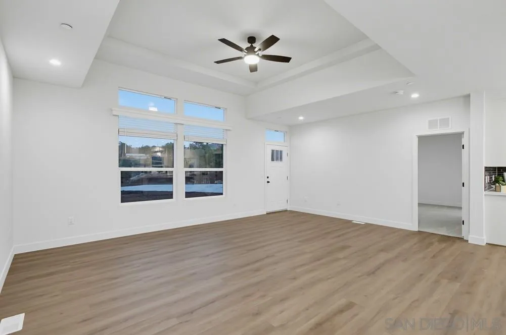 https://cdn.realtyfeed.com/cdn/127/260017691/e9f769474dfdf37a78e57793ab8d3716.webp