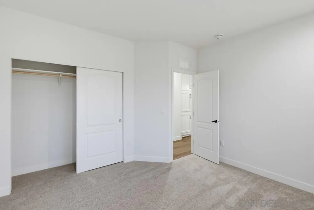 https://cdn.realtyfeed.com/cdn/127/260017691/f9586a2b42a9e59911d8479093601299.webp