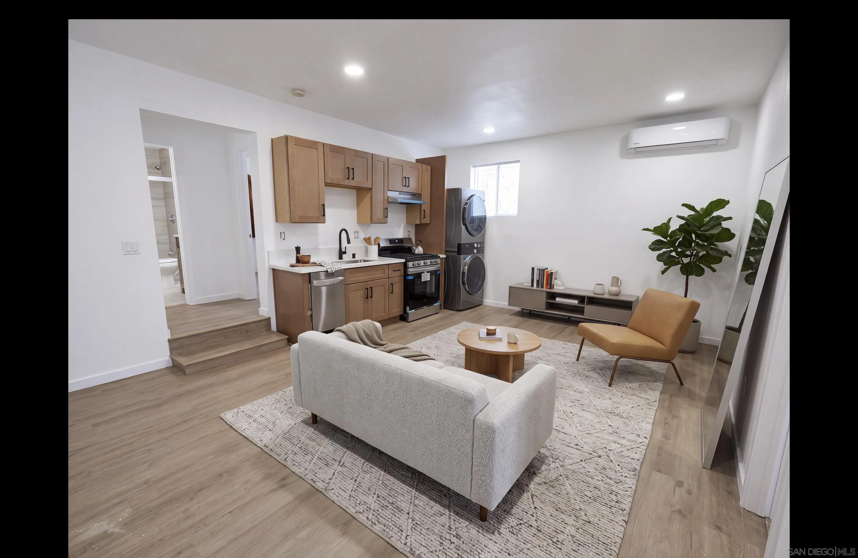 2611 University 6075 Cozzens St, San Diego, CA 92104 - Main photo, San Diego, CA