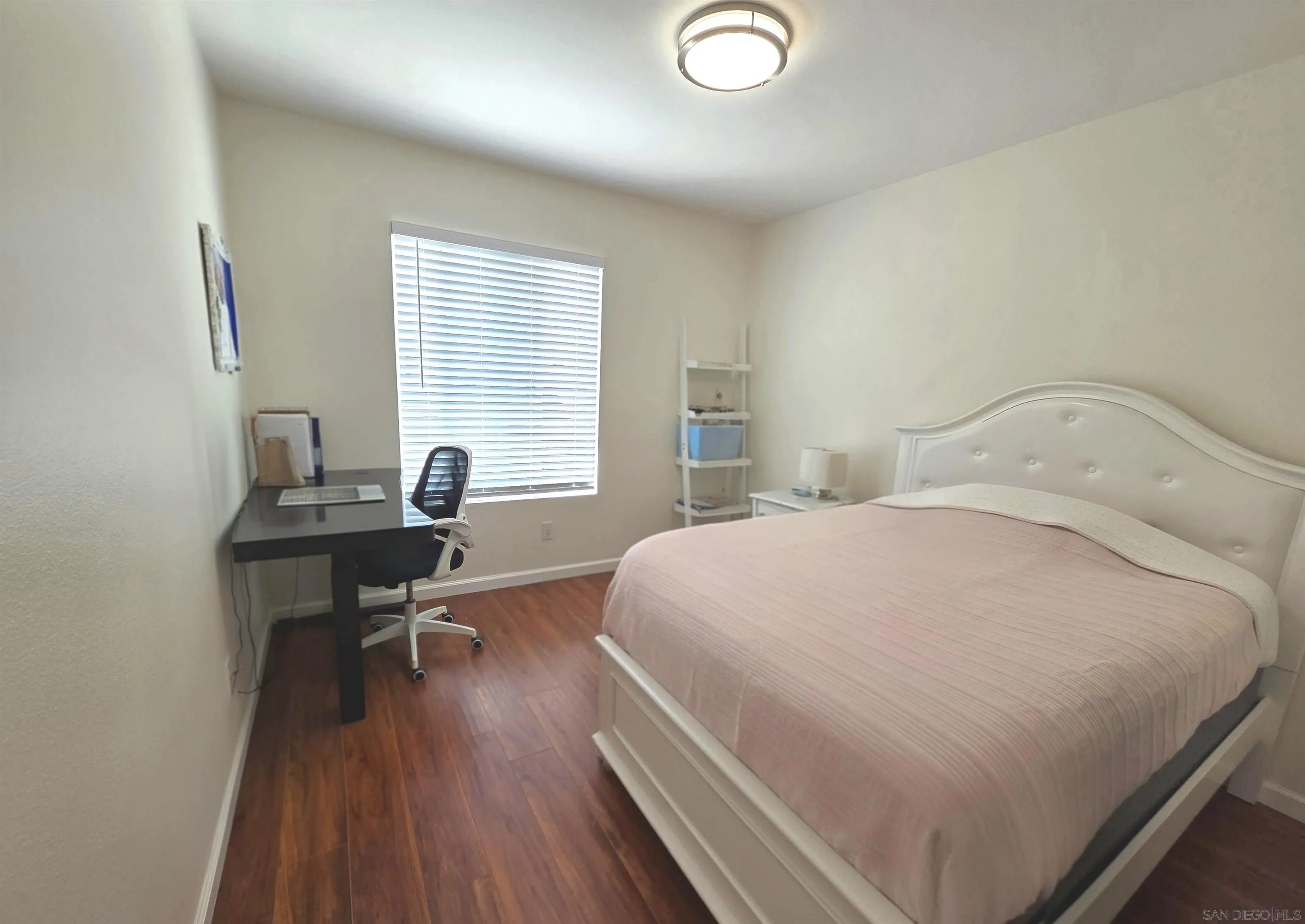 https://cdn.realtyfeed.com/cdn/127/260017698/38d4e4243ab0b0ad8b467a065d537bed.webp