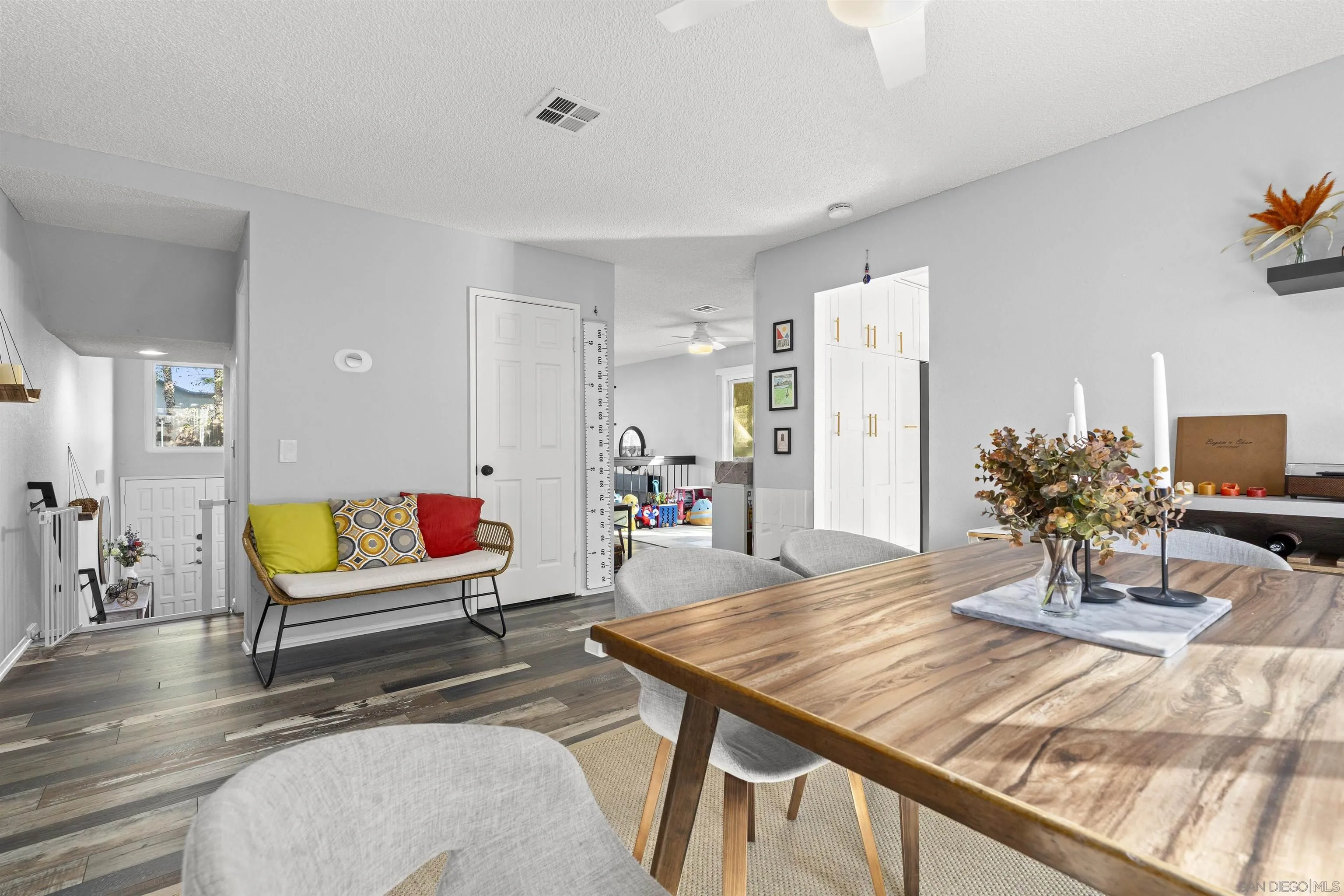 https://cdn.realtyfeed.com/cdn/127/260017702/5339b5dacb7a12624fc9078251854347.webp