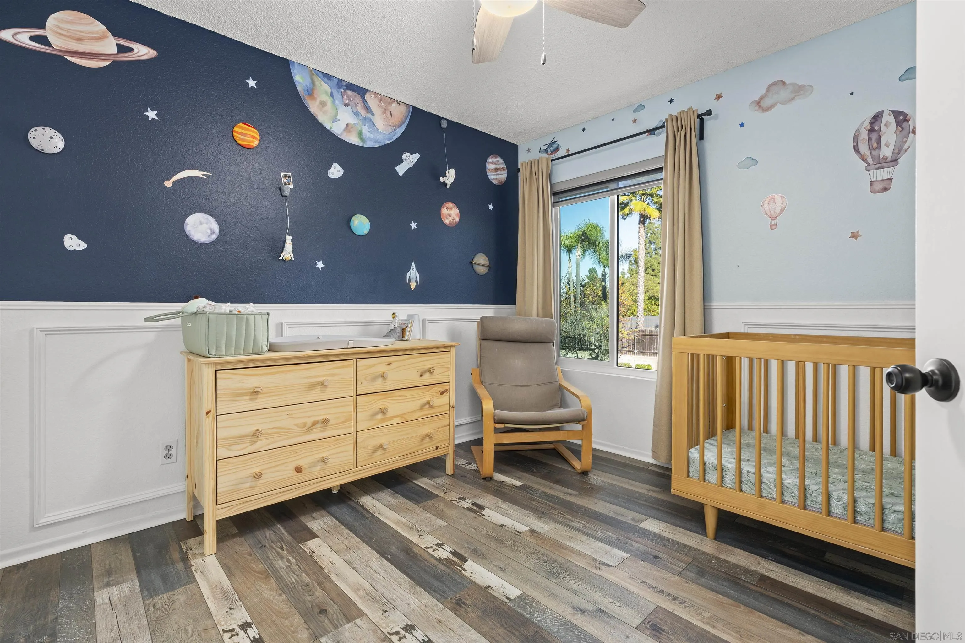https://cdn.realtyfeed.com/cdn/127/260017702/94bd48197e3add8f7d7dffb4016d7b97.webp