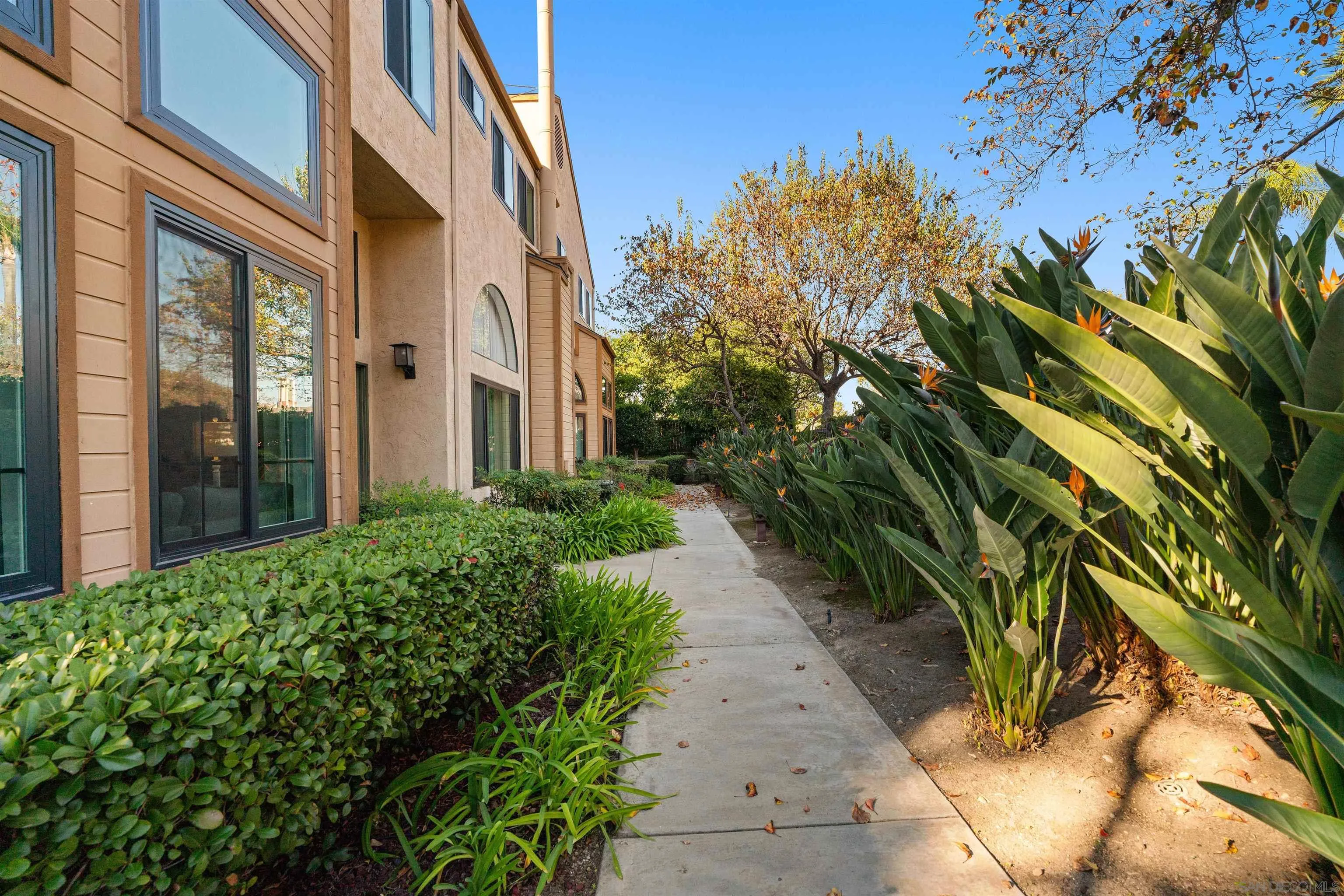https://cdn.realtyfeed.com/cdn/127/260017702/c49cd3dec24e7f5f500cd3ae3341761c.webp