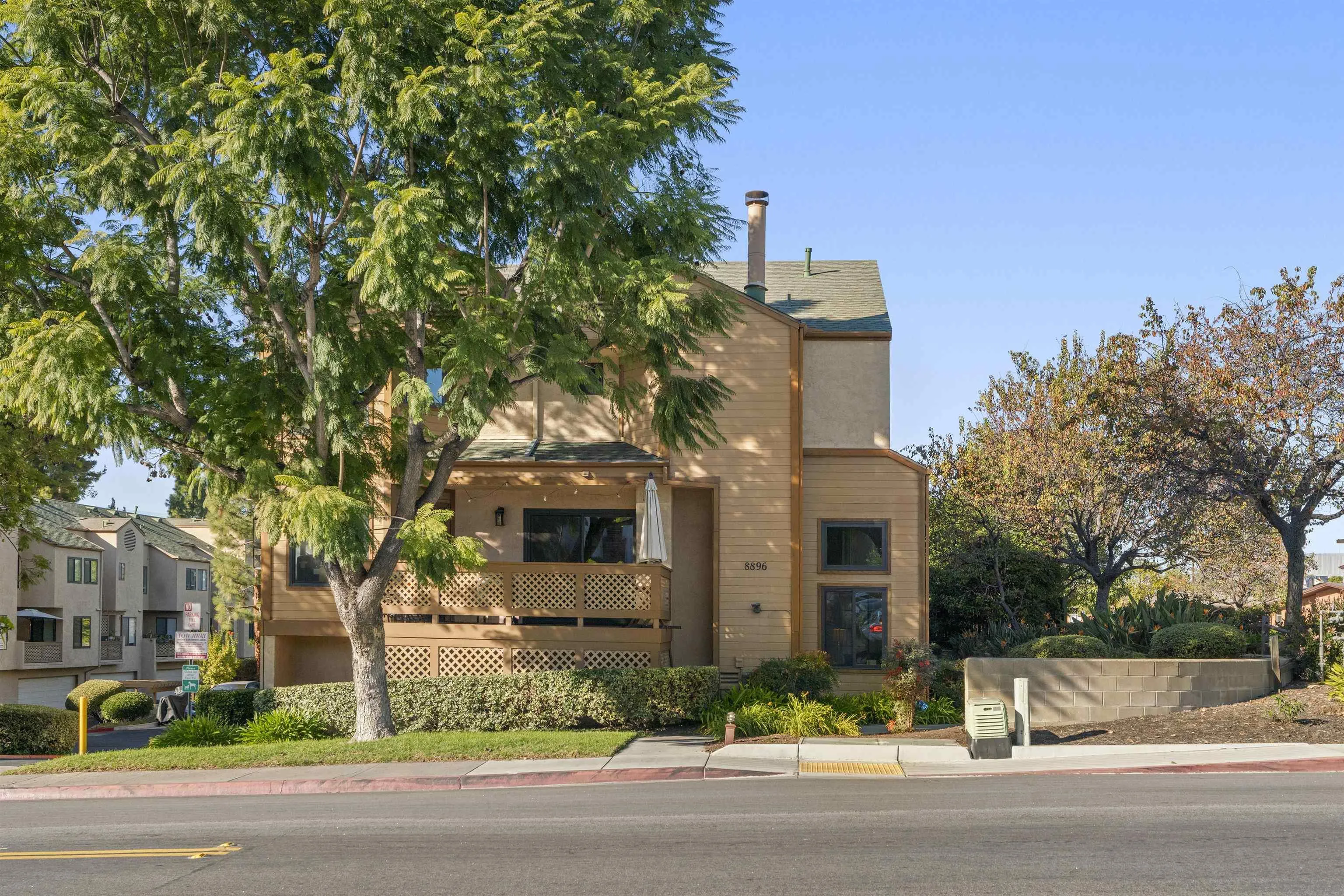 https://cdn.realtyfeed.com/cdn/127/260017702/ce1e580b66af35d923bc5be005967876.webp