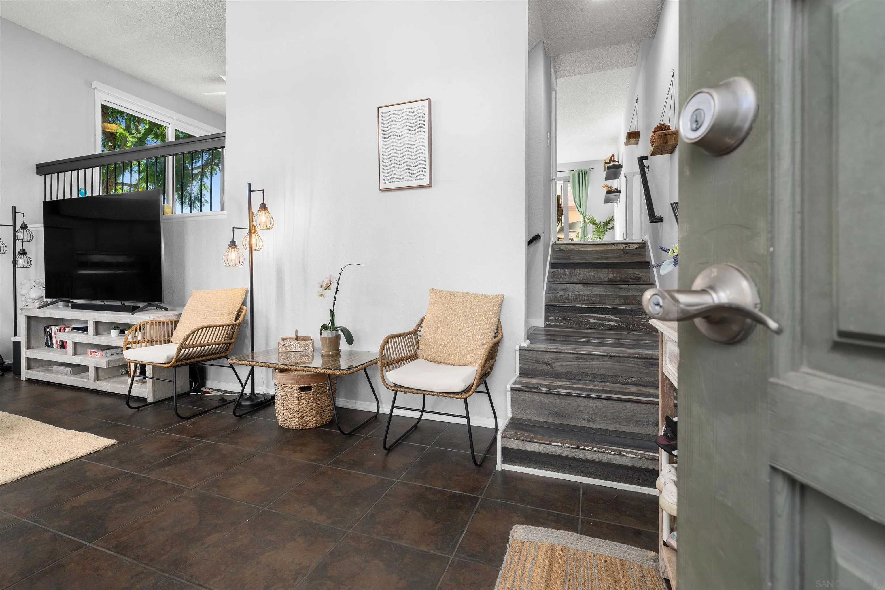 https://cdn.realtyfeed.com/cdn/127/260017702/f4cd630fa9d348b6e39b4d25f602504f.webp