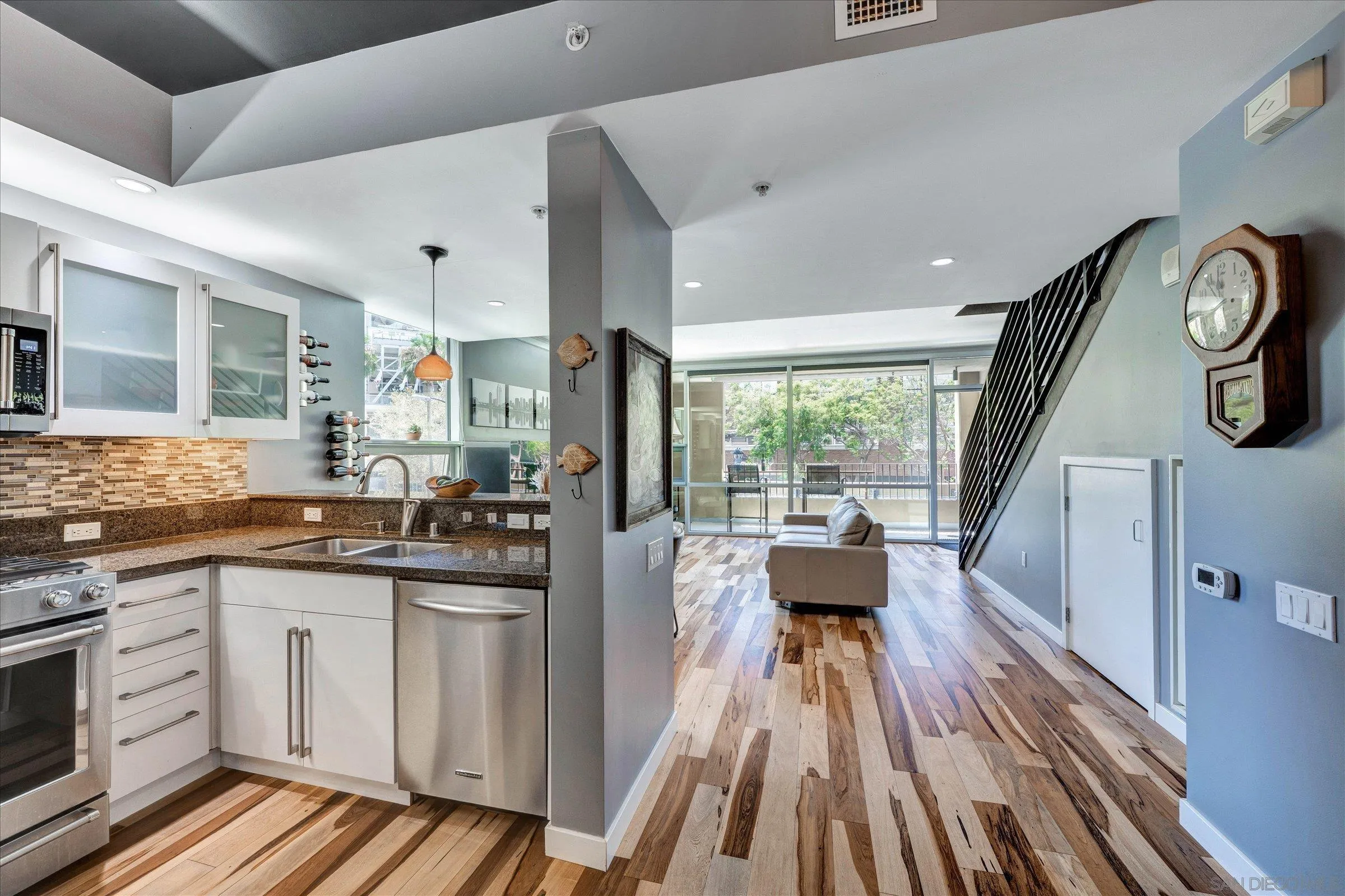 https://cdn.realtyfeed.com/cdn/127/260017708/28df52822c824b77c105816deeed50dd.webp