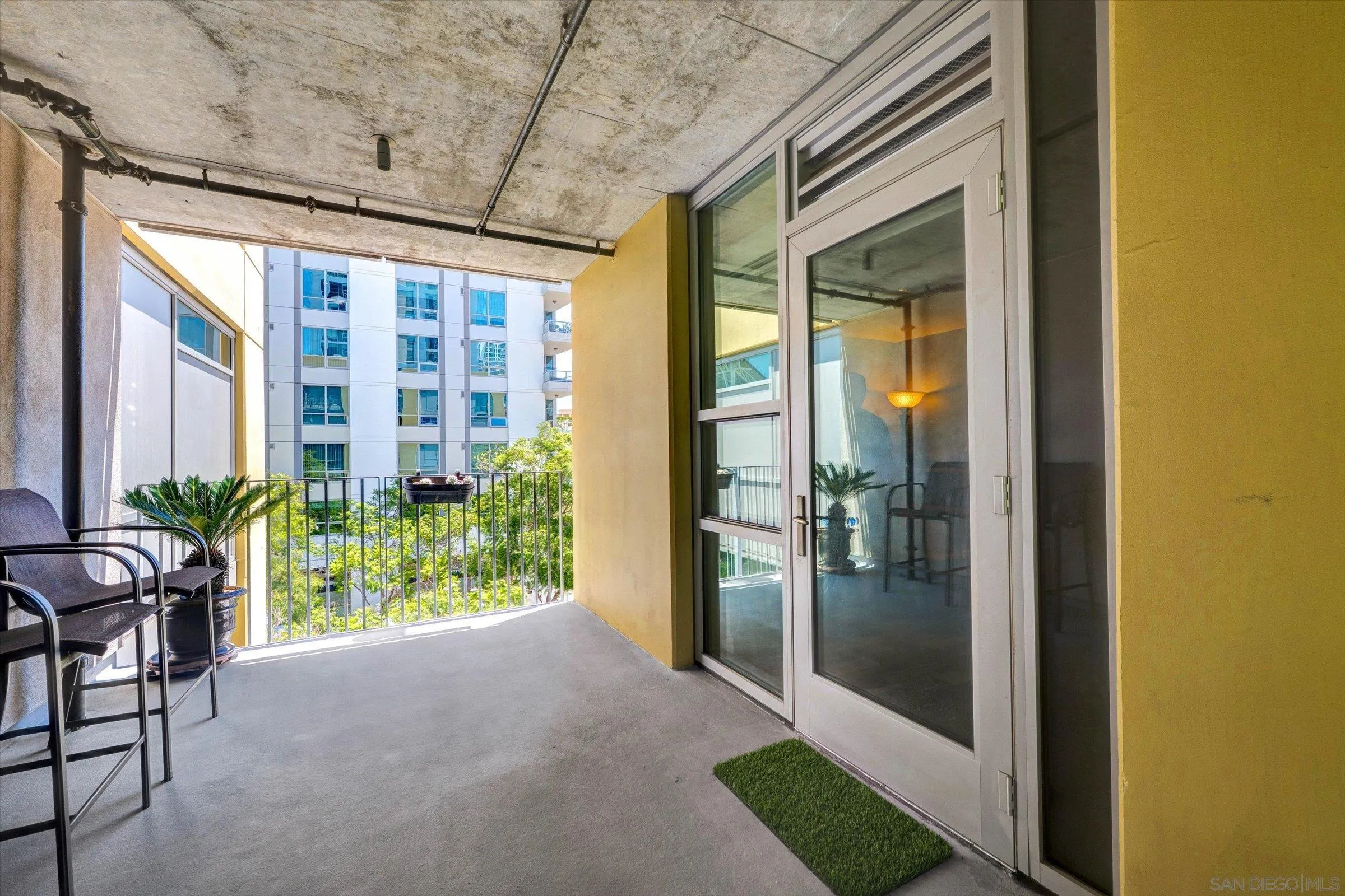 https://cdn.realtyfeed.com/cdn/127/260017708/3f0af266cb62923f4c9fae0476d240c4.webp