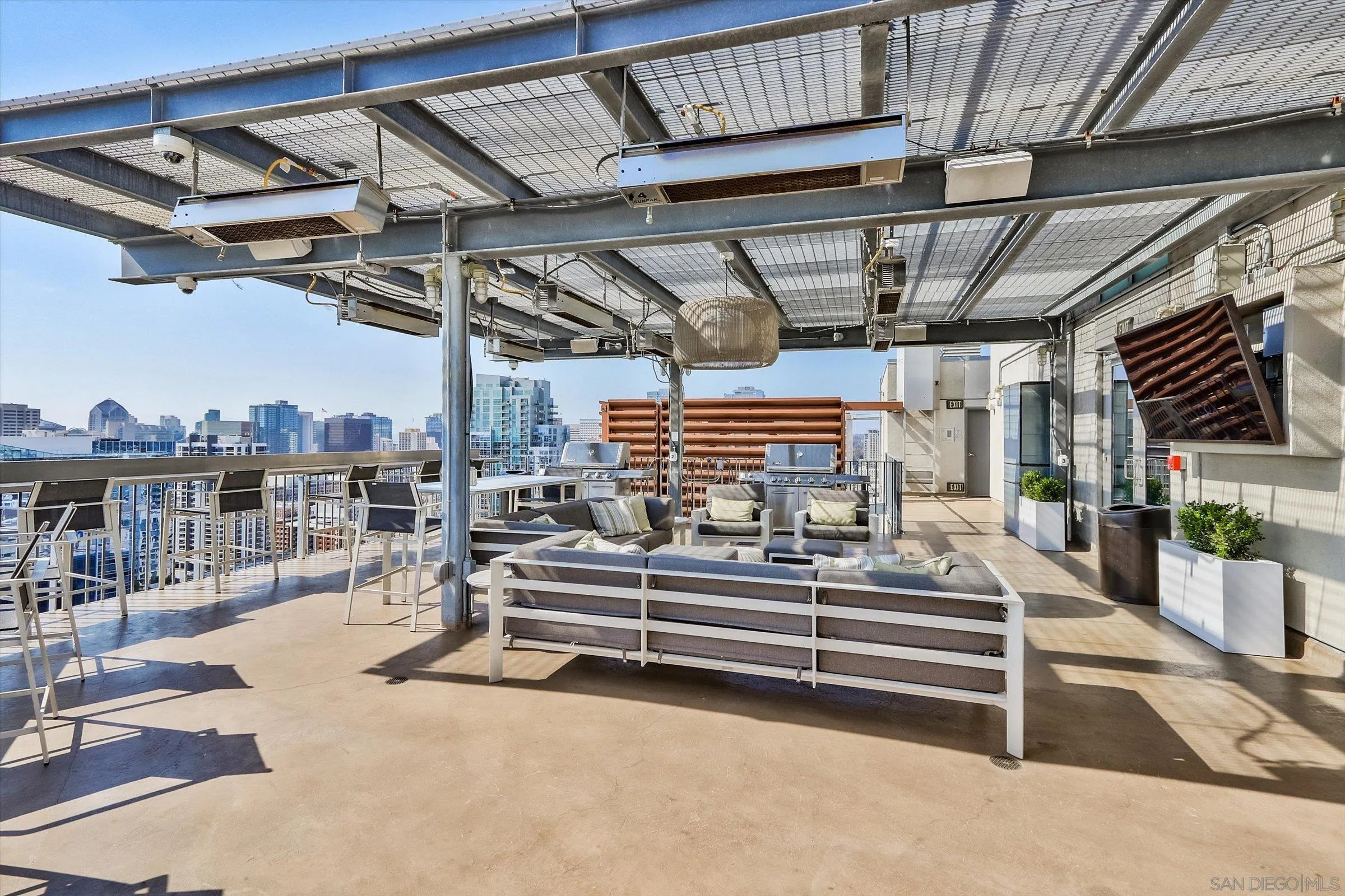 https://cdn.realtyfeed.com/cdn/127/260017708/3f89ef2d0e19b5dae67c7e61cf728bdf.webp