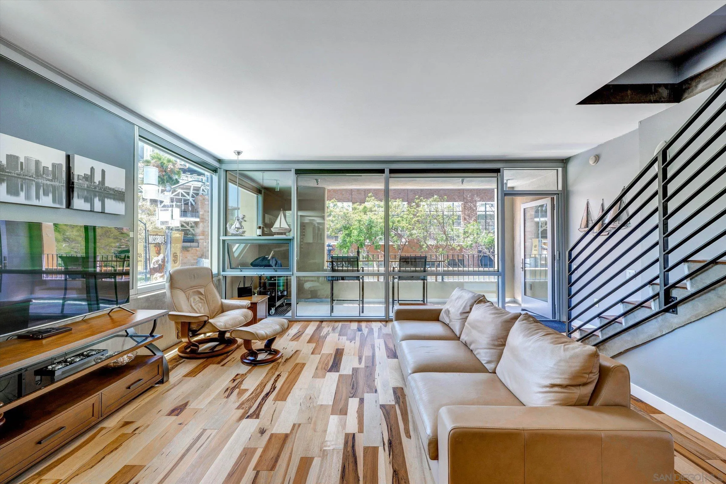 https://cdn.realtyfeed.com/cdn/127/260017708/a58be05f5bad9bea777f5d7a621f07fa.webp