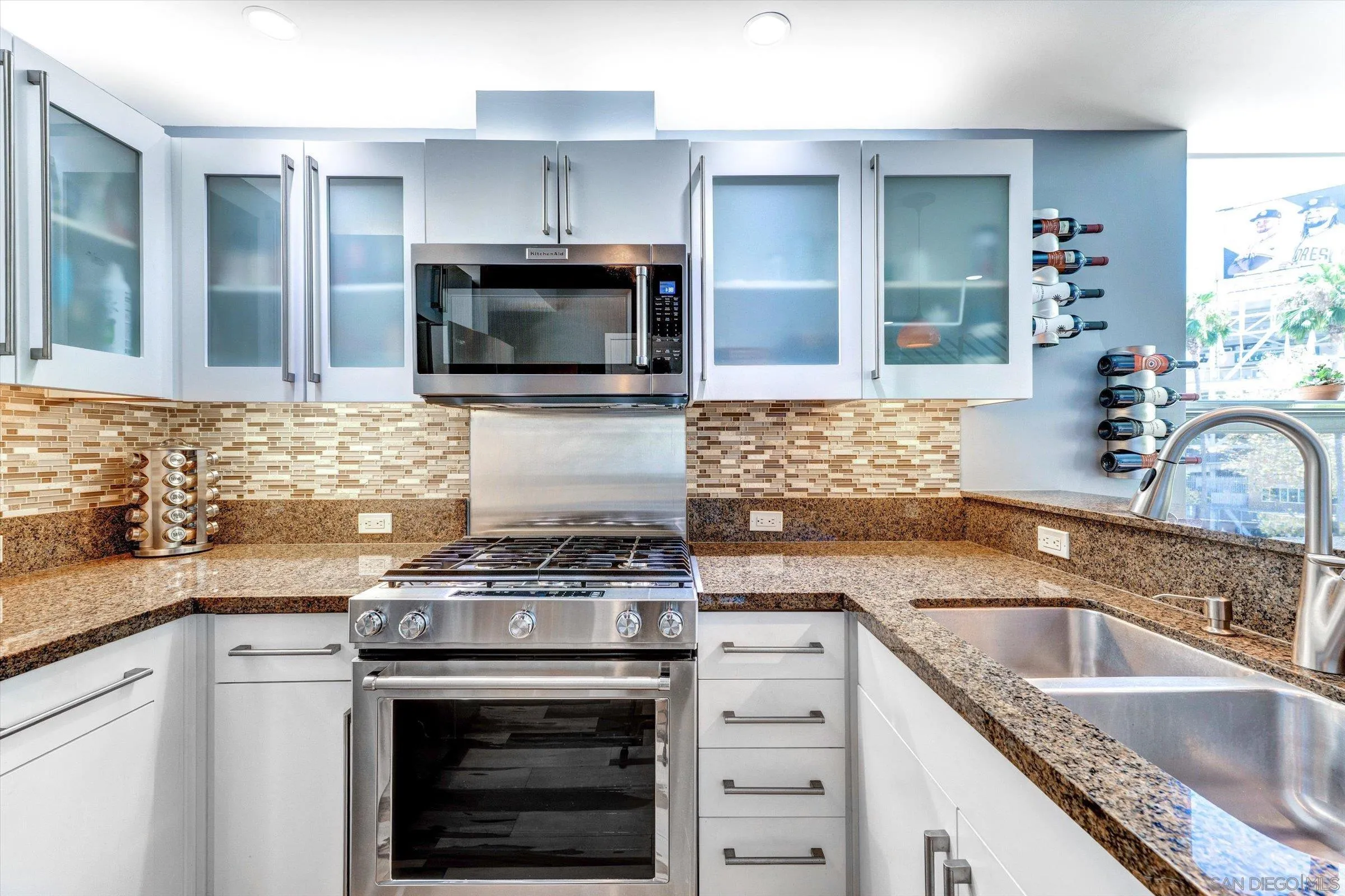 https://cdn.realtyfeed.com/cdn/127/260017708/dd540730d563280d1704706f628207c9.webp