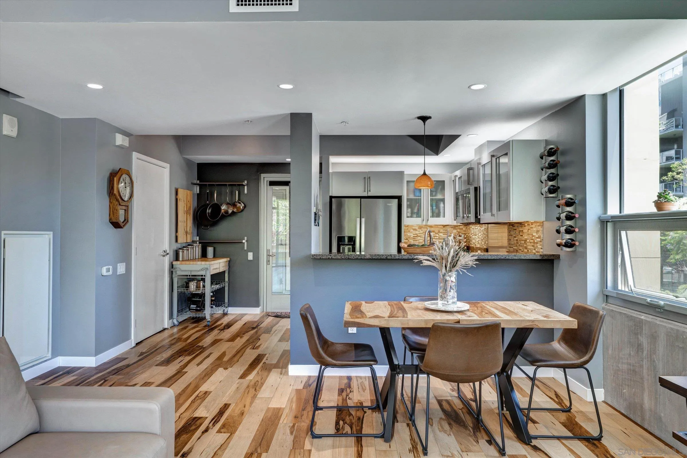 https://cdn.realtyfeed.com/cdn/127/260017708/f2f5fd9d7101b8917805b65f7aadbc9c.webp