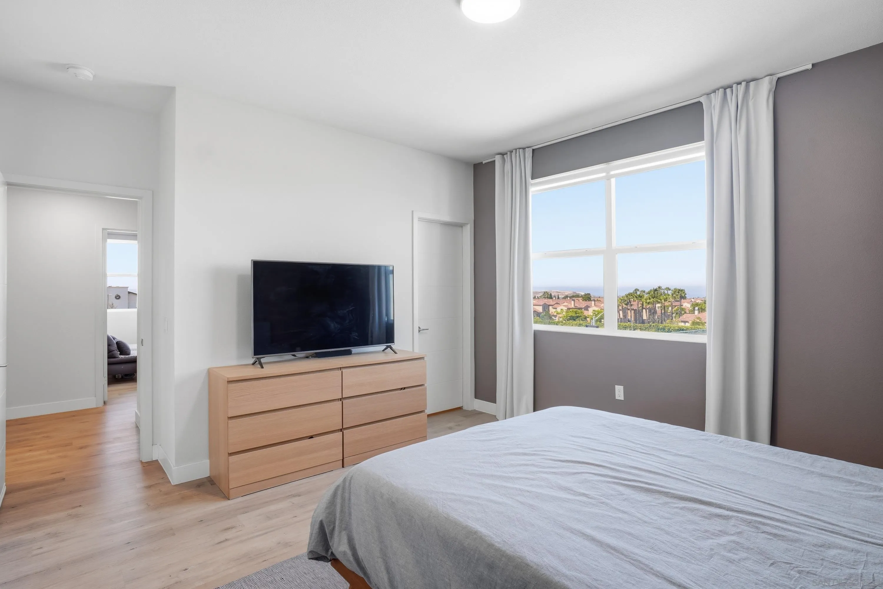 https://cdn.realtyfeed.com/cdn/127/260017720/004165a30585fb5f664edb548420af2c.webp