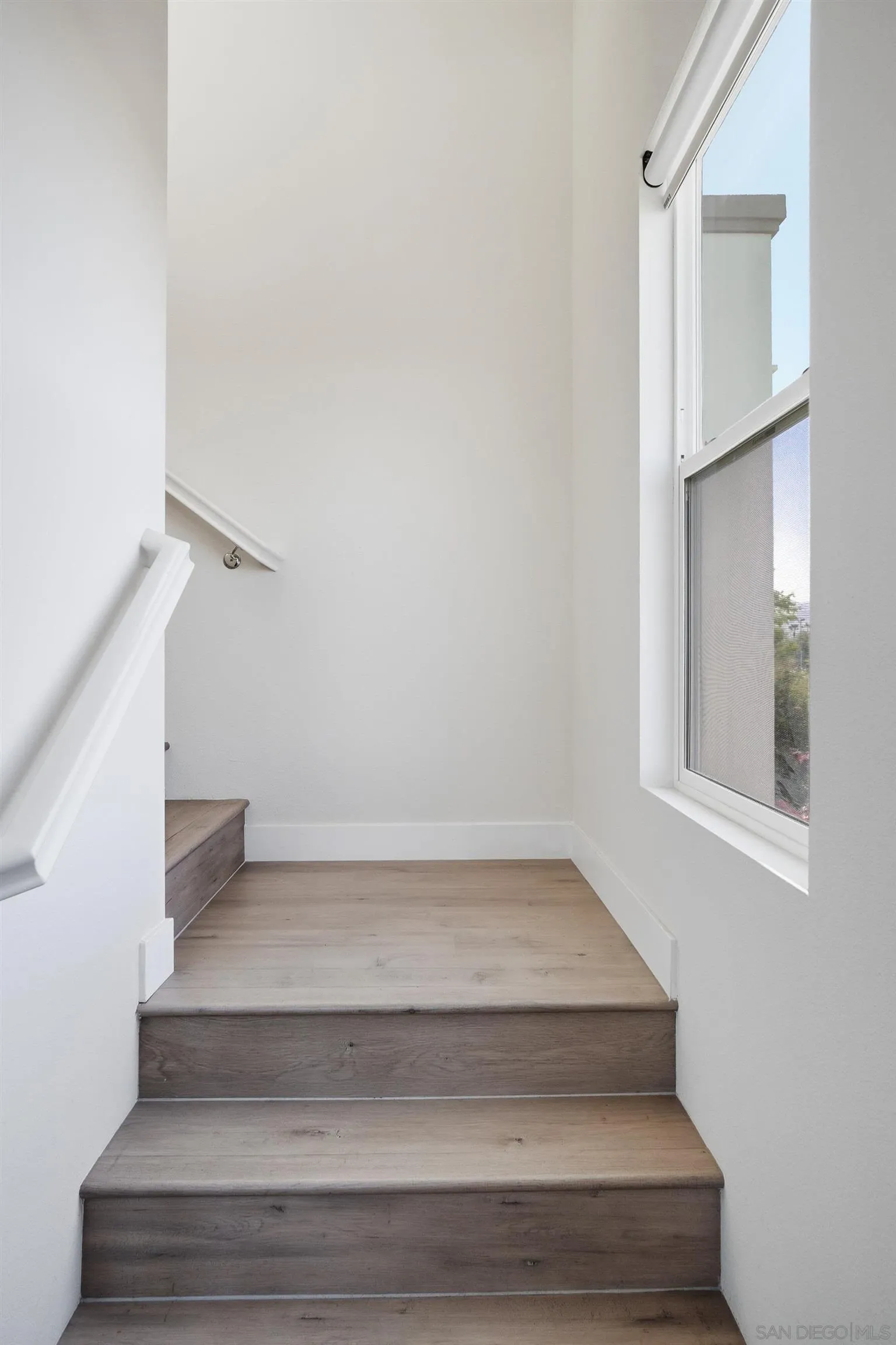 https://cdn.realtyfeed.com/cdn/127/260017720/905428f45ecd285add091f0180976855.webp