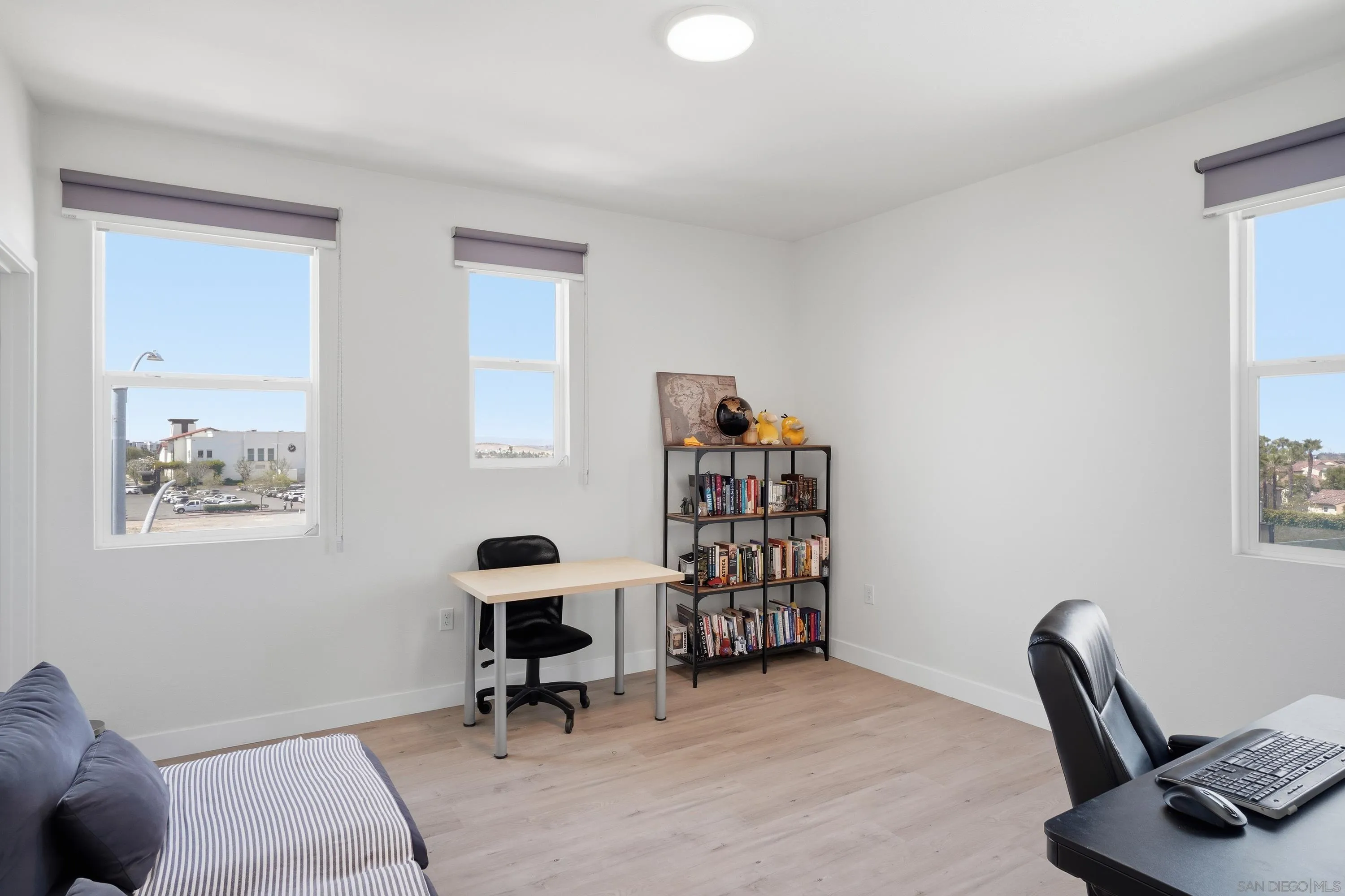 https://cdn.realtyfeed.com/cdn/127/260017720/d14ce3eb00f79608a2fd4e98be02aee2.webp