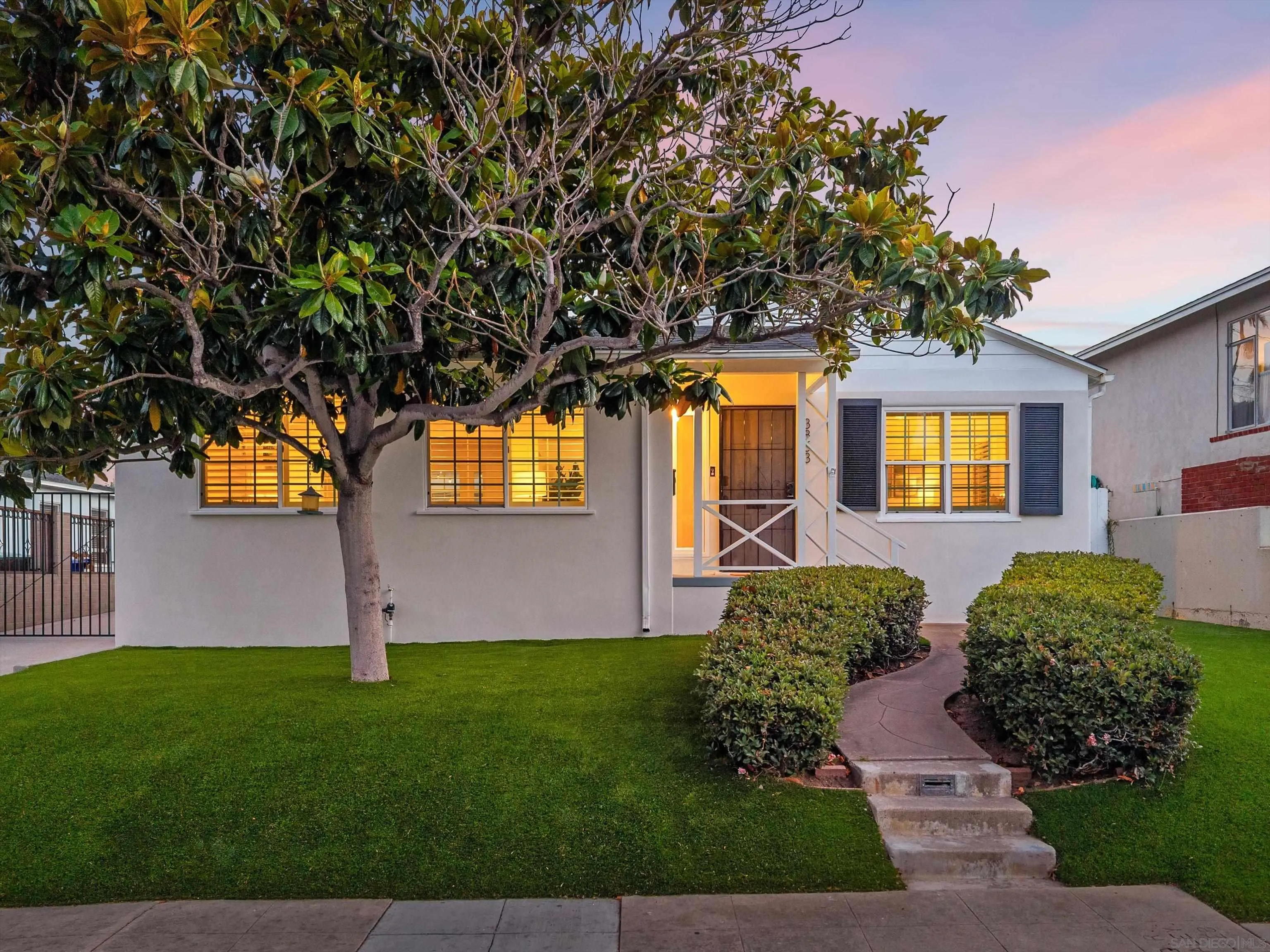 https://cdn.realtyfeed.com/cdn/127/260017730/58a8e80e7ee2dc95b88fcbf9b667ca79.webp